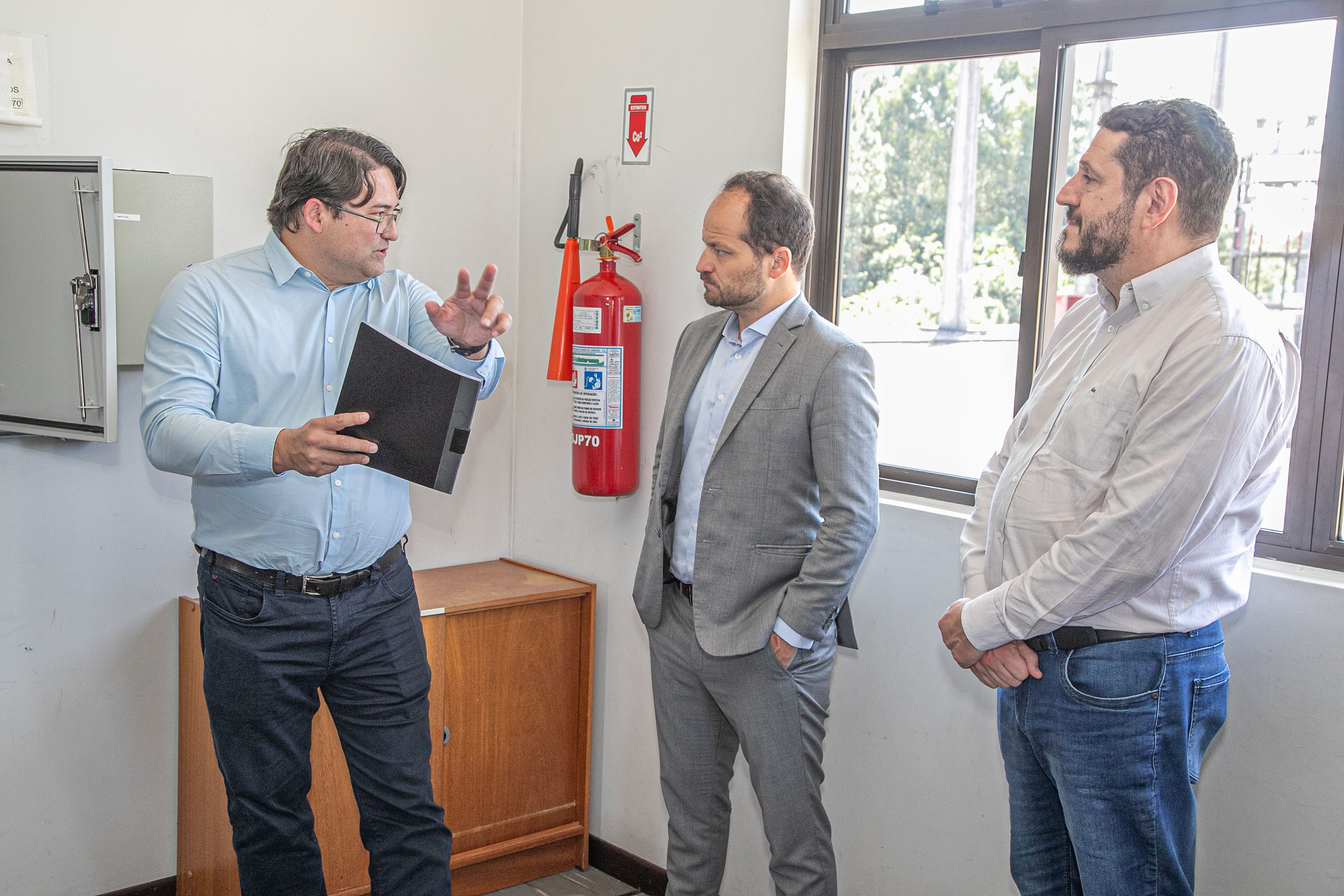 Aneel faz visita técnica especial para conhecer medidores inteligentes da Copel