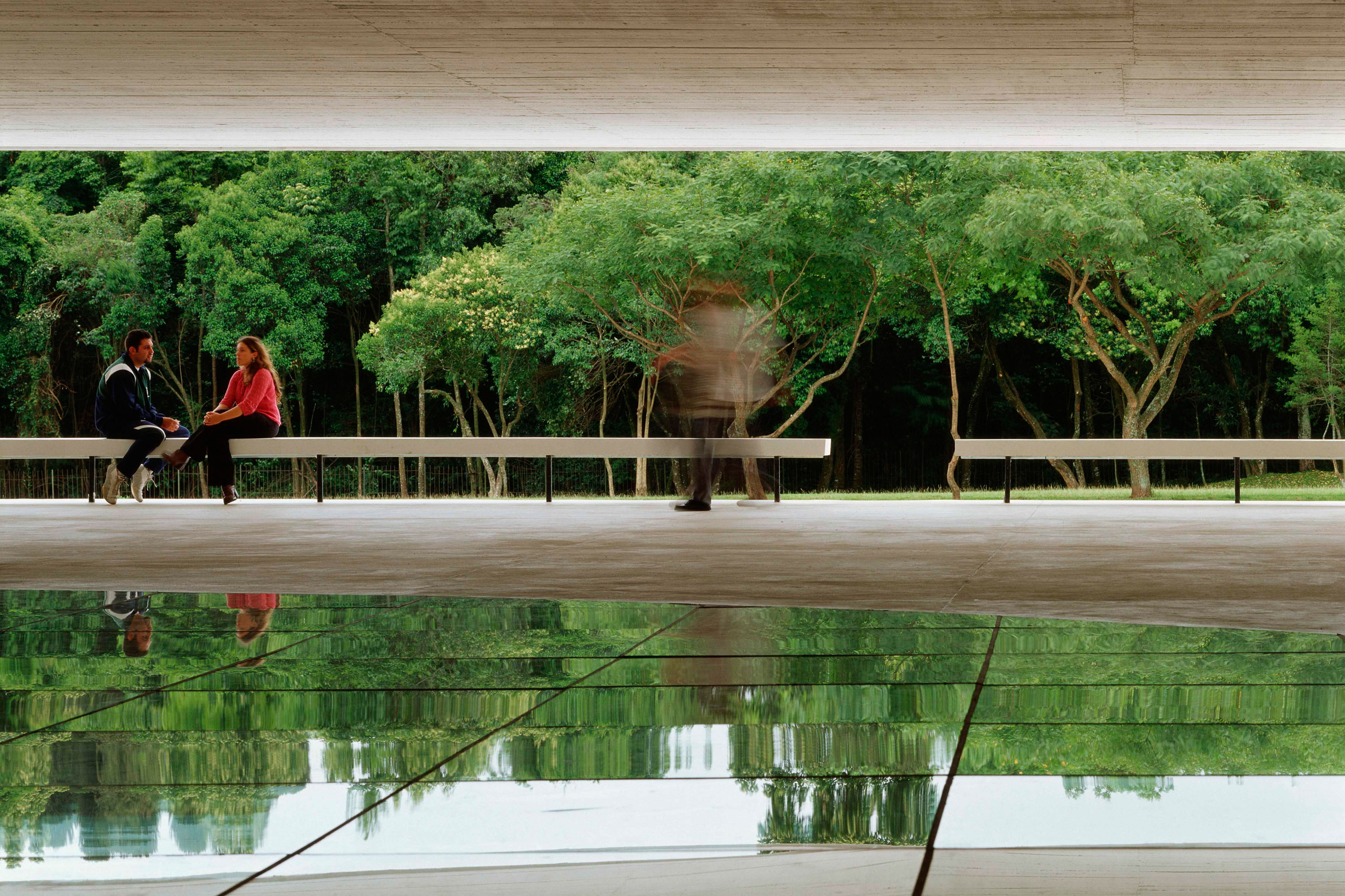 MON abrirá normalmente no feriado de Finados