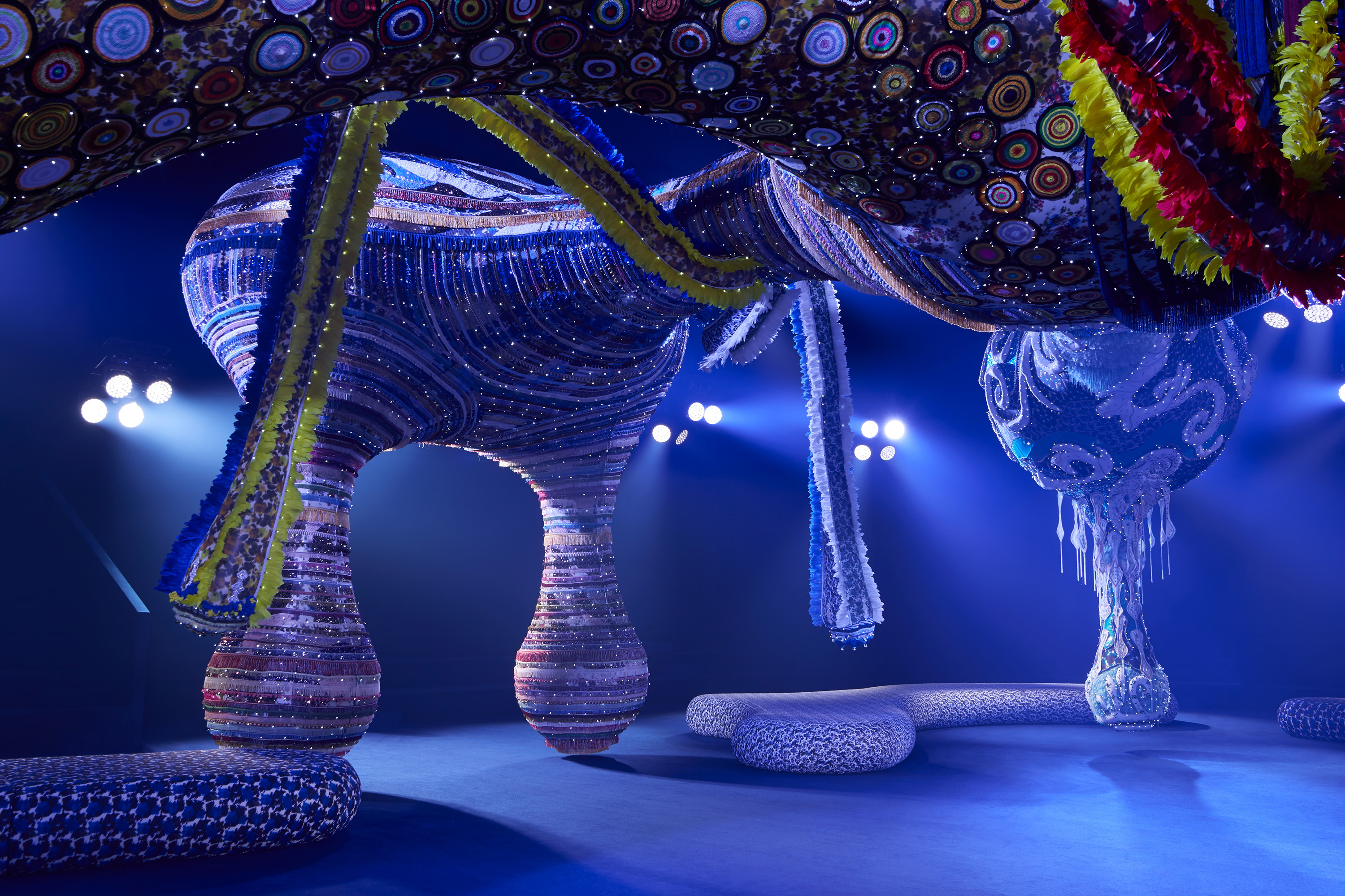 MON realiza a maior exposição individual de Joana Vasconcelos no Brasil