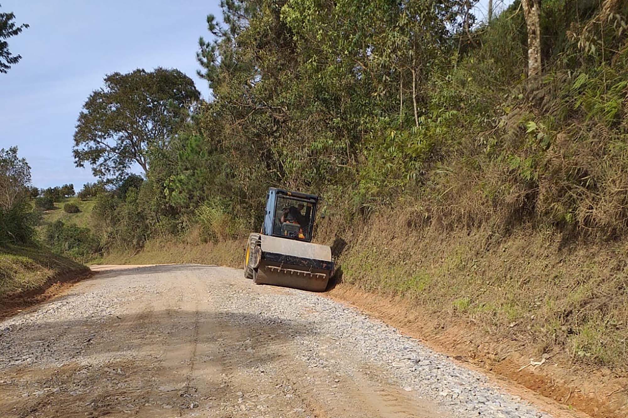 Edital para pavimentar rodovia de Doutor Ulysses tem empresa arrematante