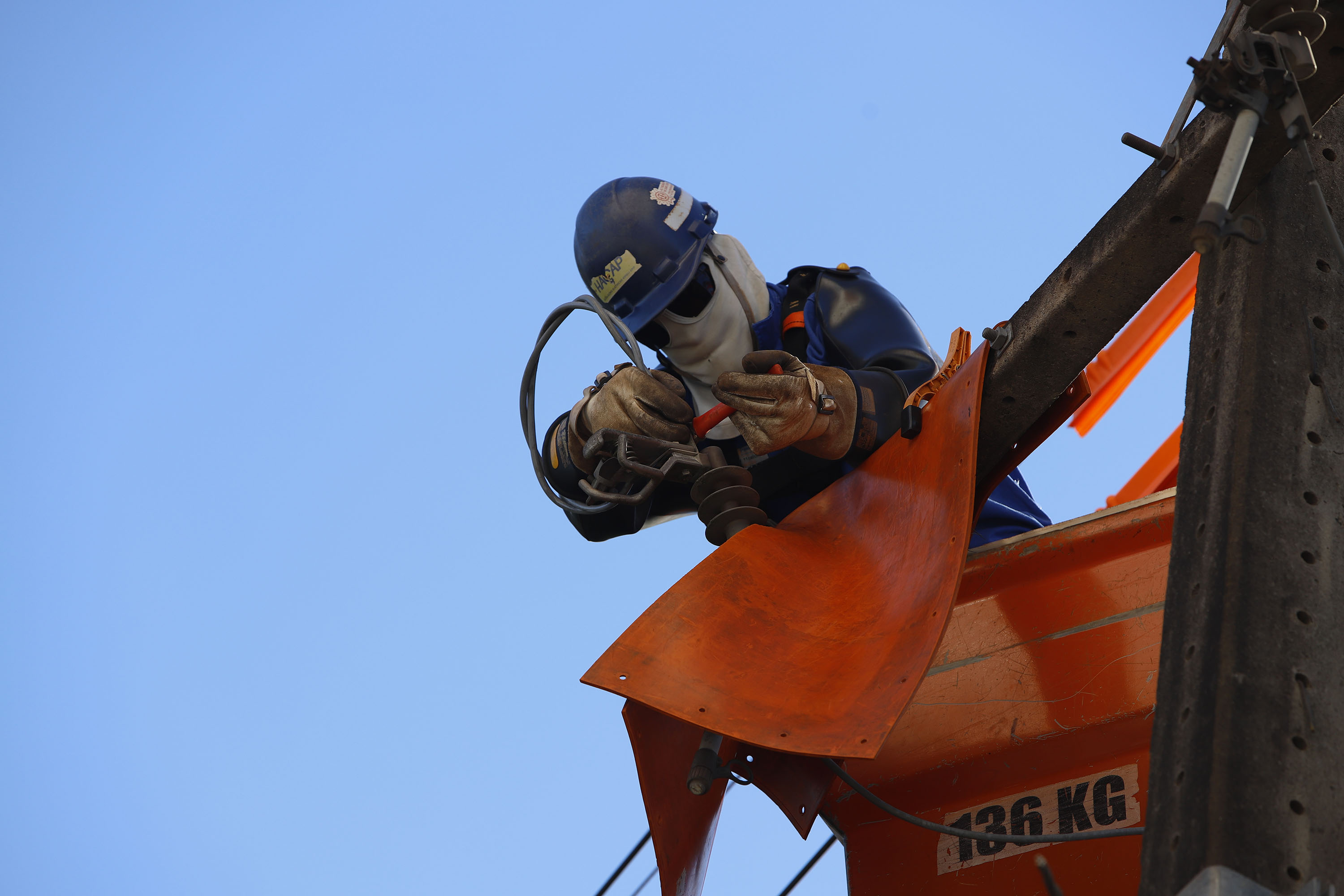 Copel restabelece energia em 95% das unidades consumidoras afetadas pelo temporal