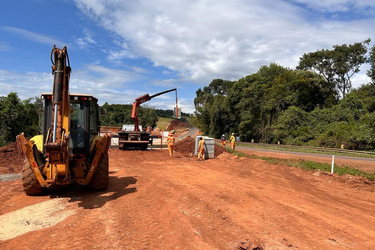 PR-445 Mauá da Serra a Lerroville duplicação