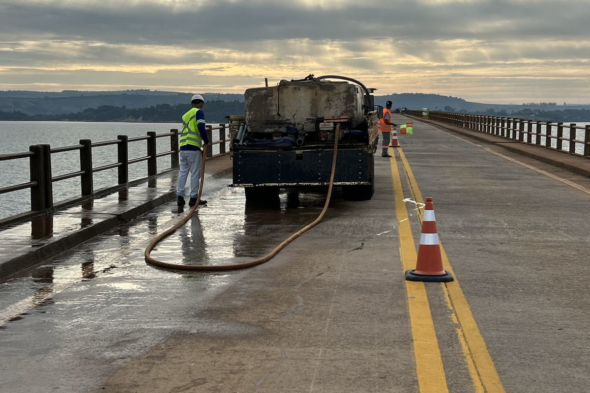 DER PR-218 Reforma ponte