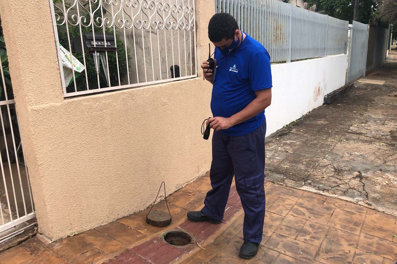 Sanepar vistoria ligações de esgoto de 5 mil imóveis de Londrina