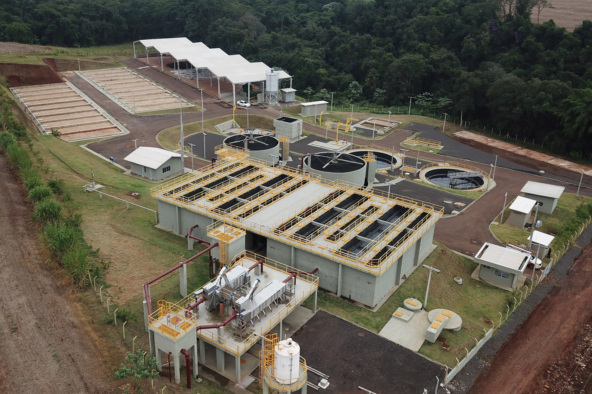 SANEPAR AMPLIA REDE ESGOTO