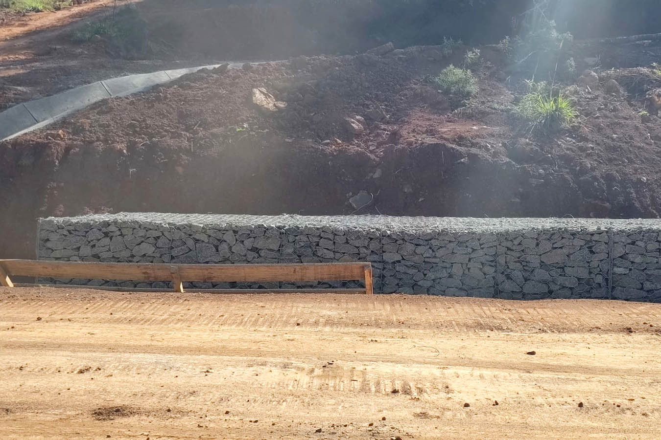 Pavimentação entre Pitanga e Mato Rico está 74% finalizada