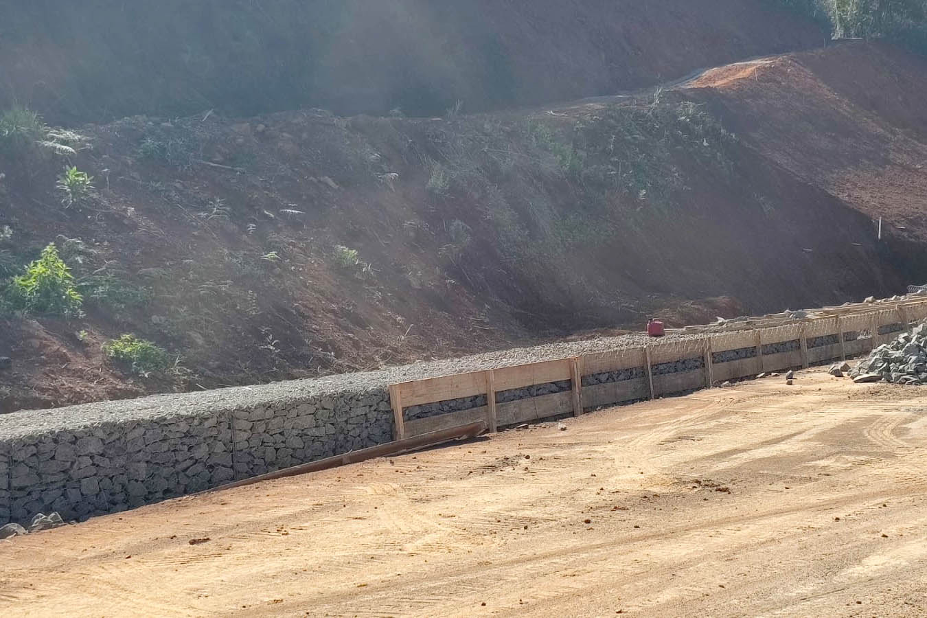 Pavimentação entre Pitanga e Mato Rico está 74% finalizada