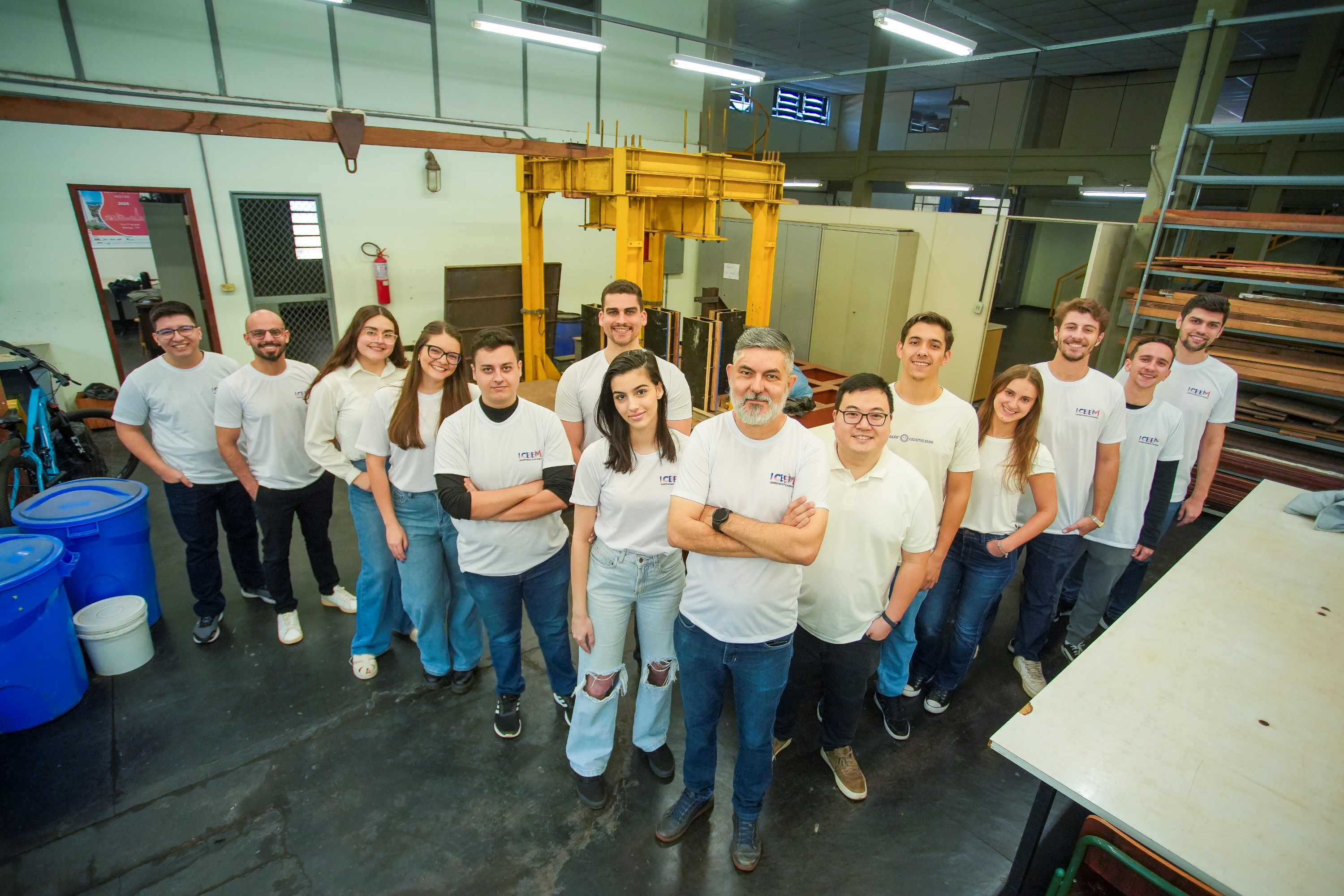 Pesquisa desenvolvida na UEM aponta viabilidade do aço reforçado por  nióbio para obras de construção