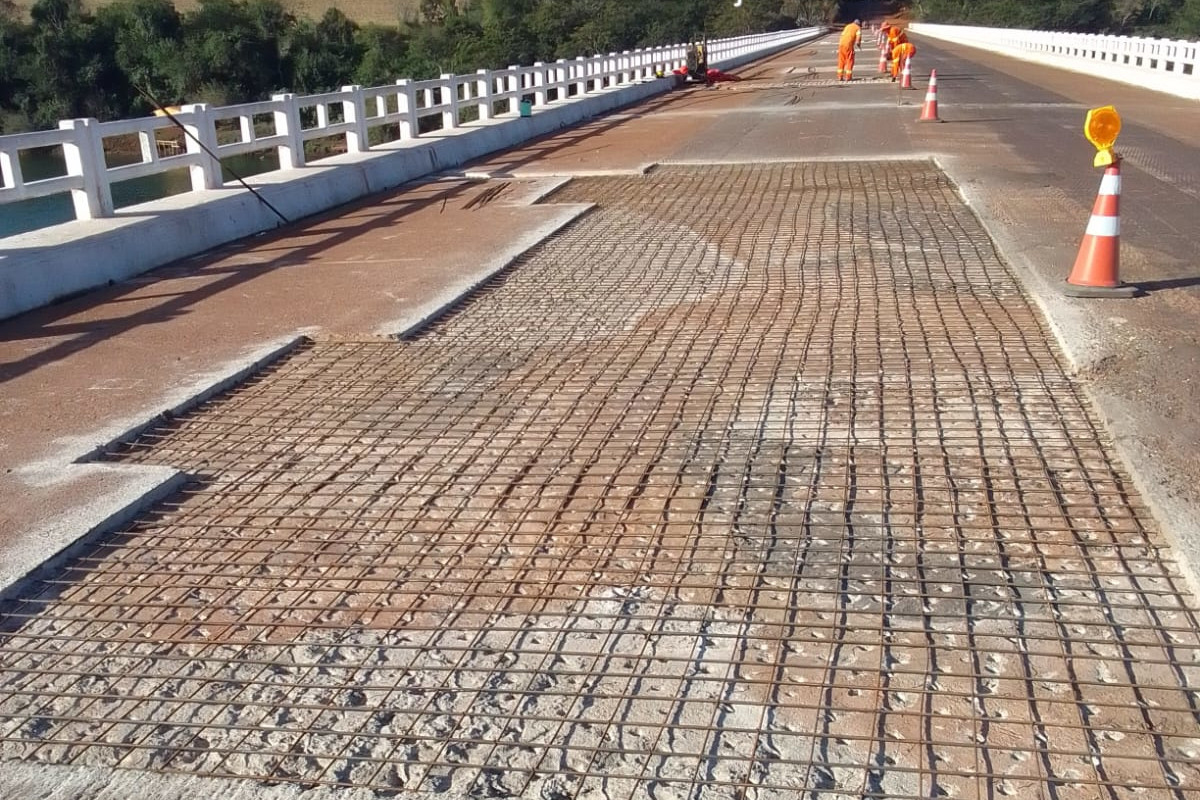 DER PONTE RIO PIQUIRI