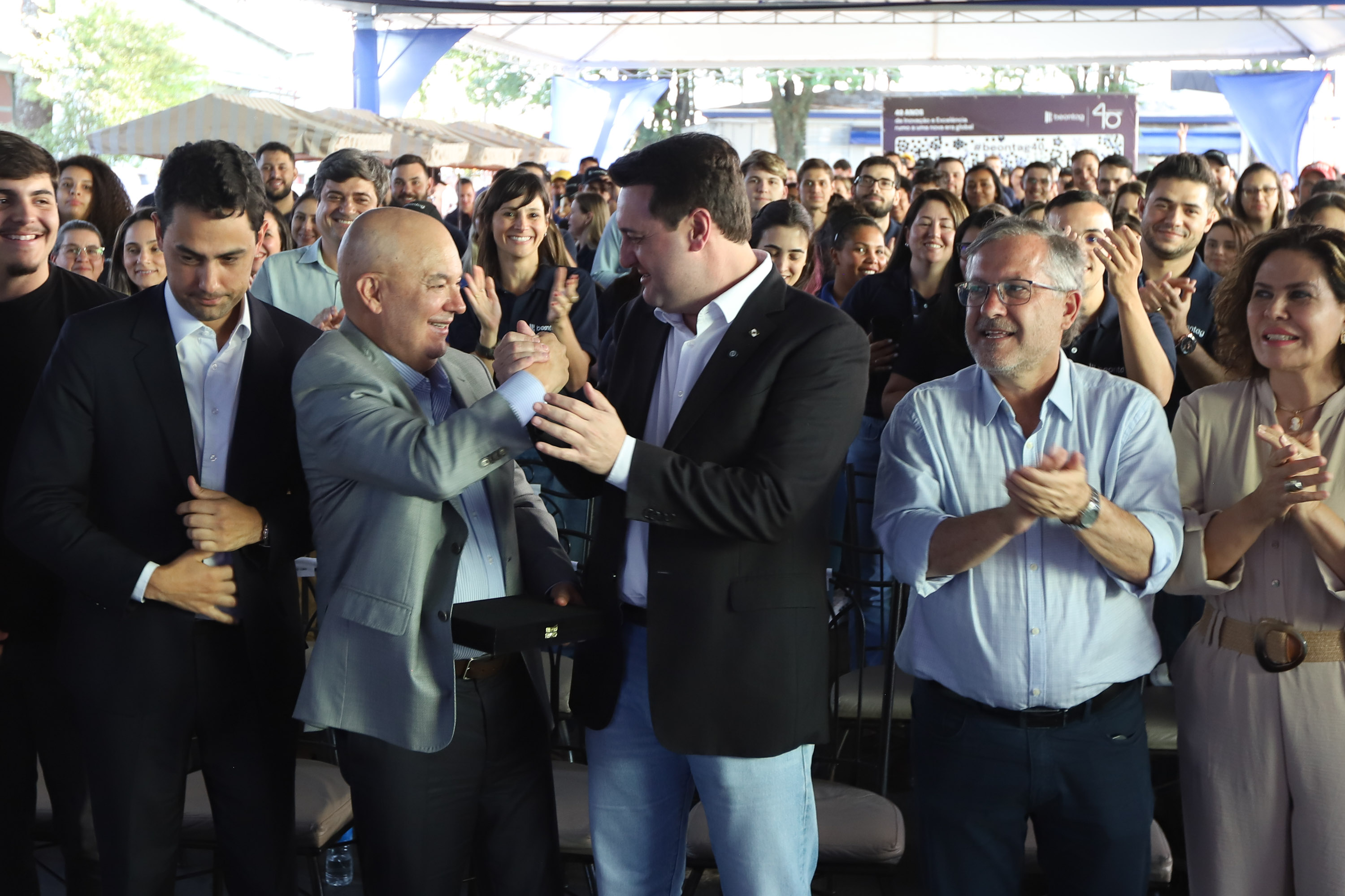 O governador Carlos Massa Ratinho Junior participa nesta sexta-feira (27) de evento de comemoração de 40 anos da Beontag, em Campo Mourão.