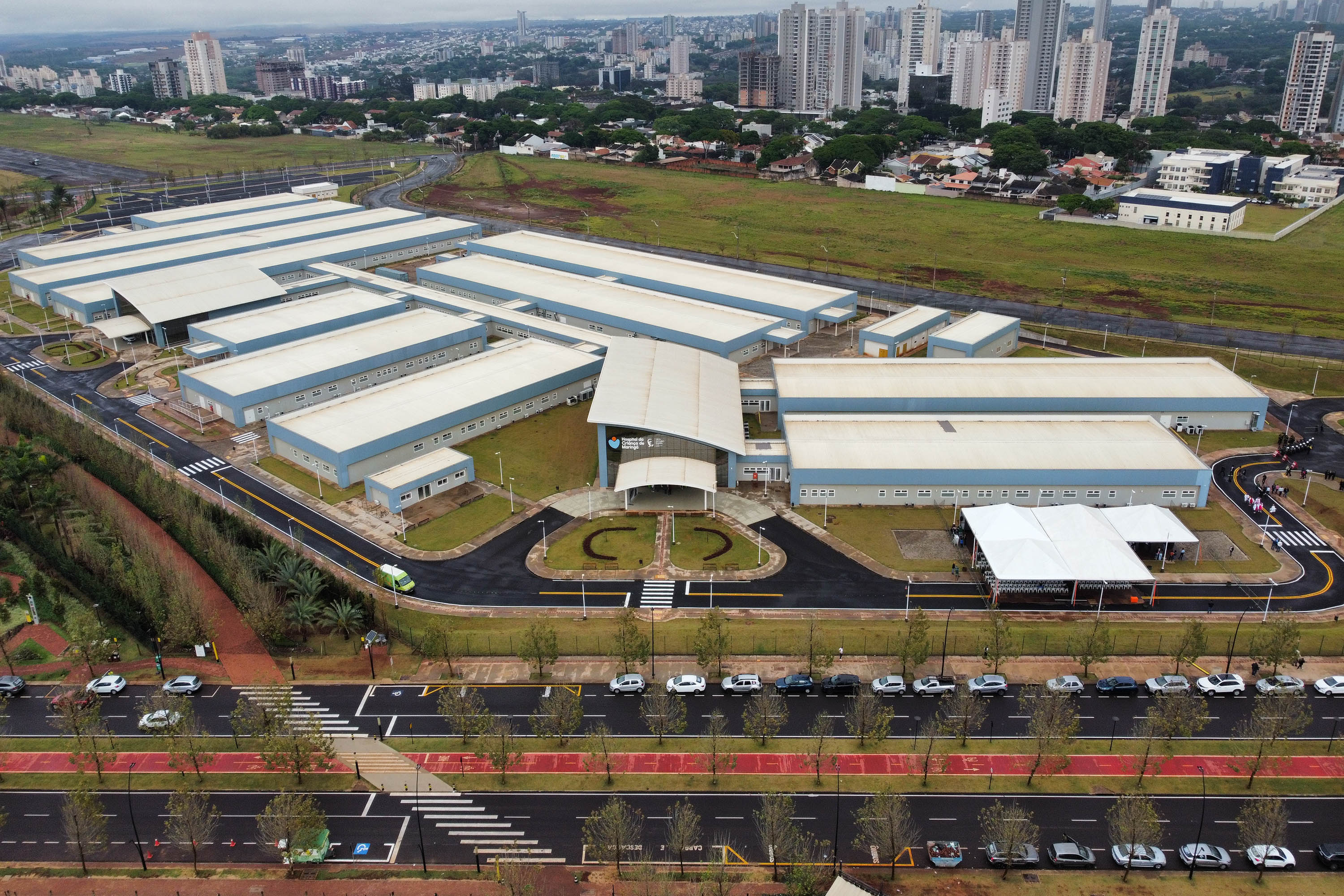 O governador Carlos Massa Ratinho Junior inaugurou nesta segunda-feira (16) o Hospital da Criança Irmã Maria Calista, de Maringá, no Noroeste do Estado.