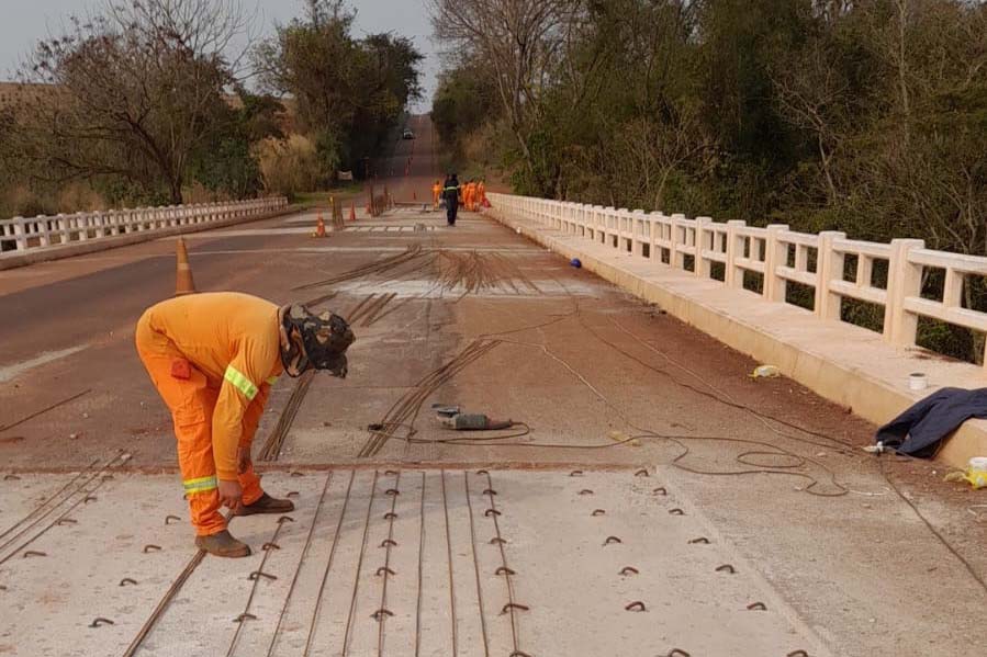 Ponte entre Quarto Centenário e Nova Aurora vai ser interditada para reformas