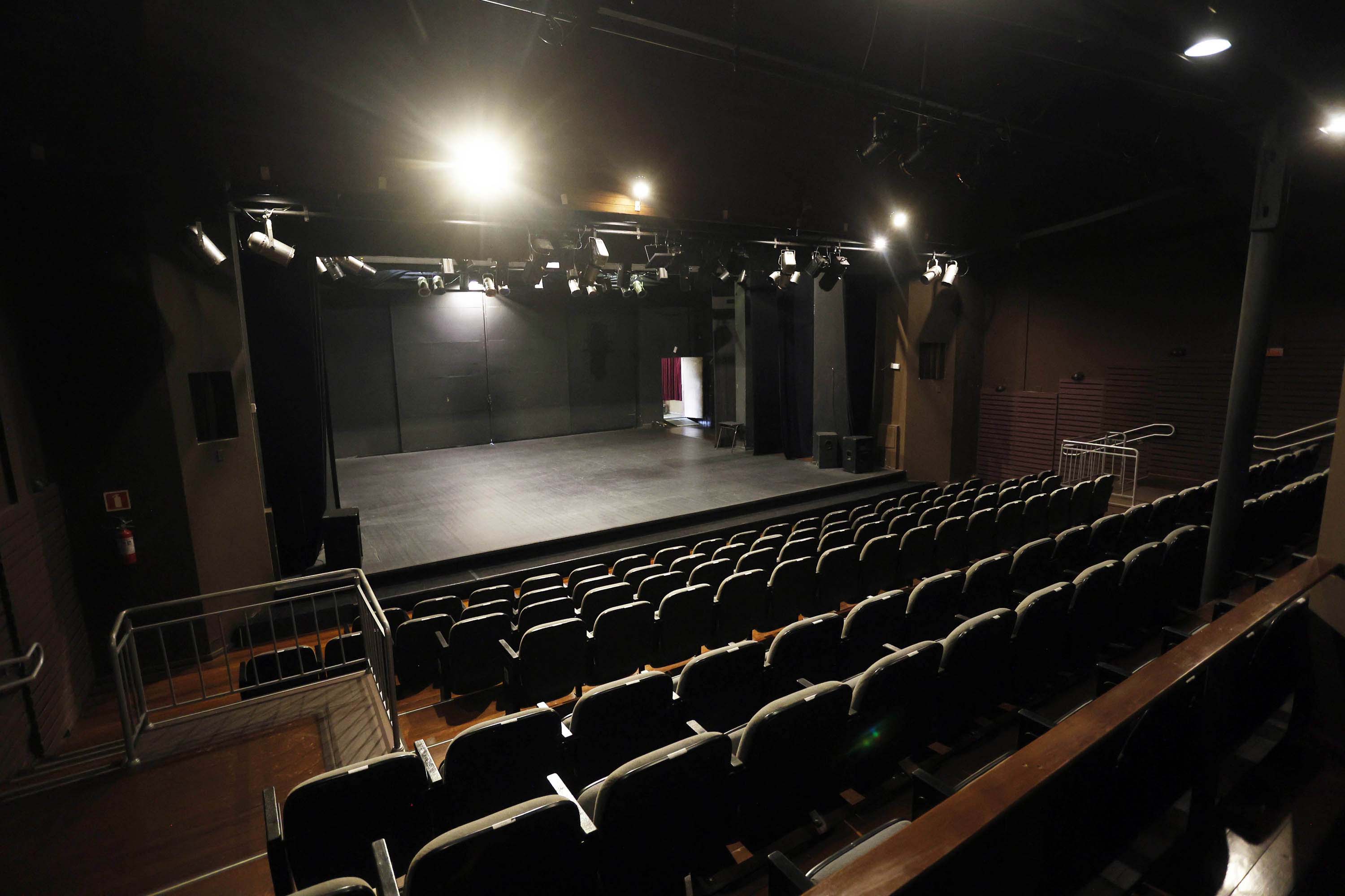 Quatro teatros em um: conheça os auditórios que compõem o complexo do Guaíra