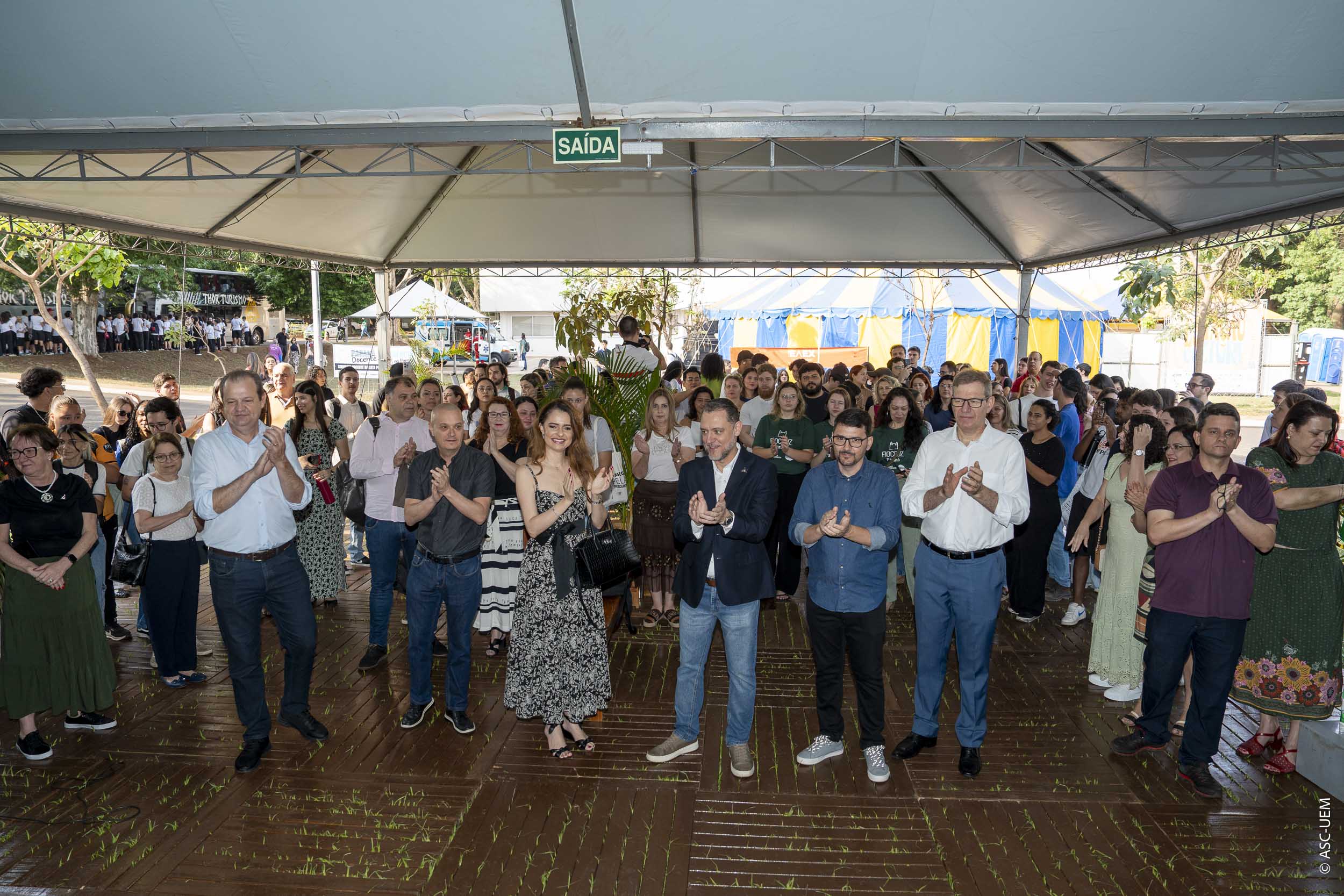 Pavilhão científico encanta visitantes e abre Paraná Faz Ciência na UEM