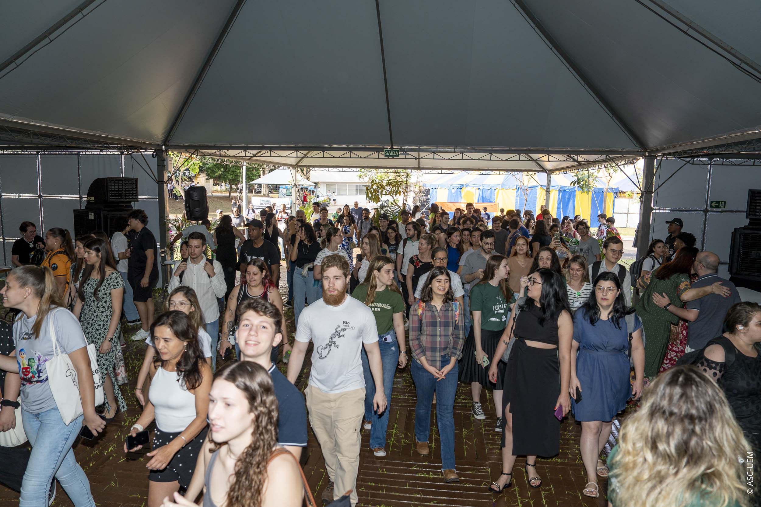 Pavilhão científico encanta visitantes e abre Paraná Faz Ciência na UEM