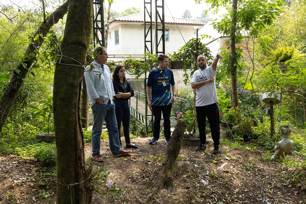 SANEPAR RETIRA 20 TONELADAS DE LIXO