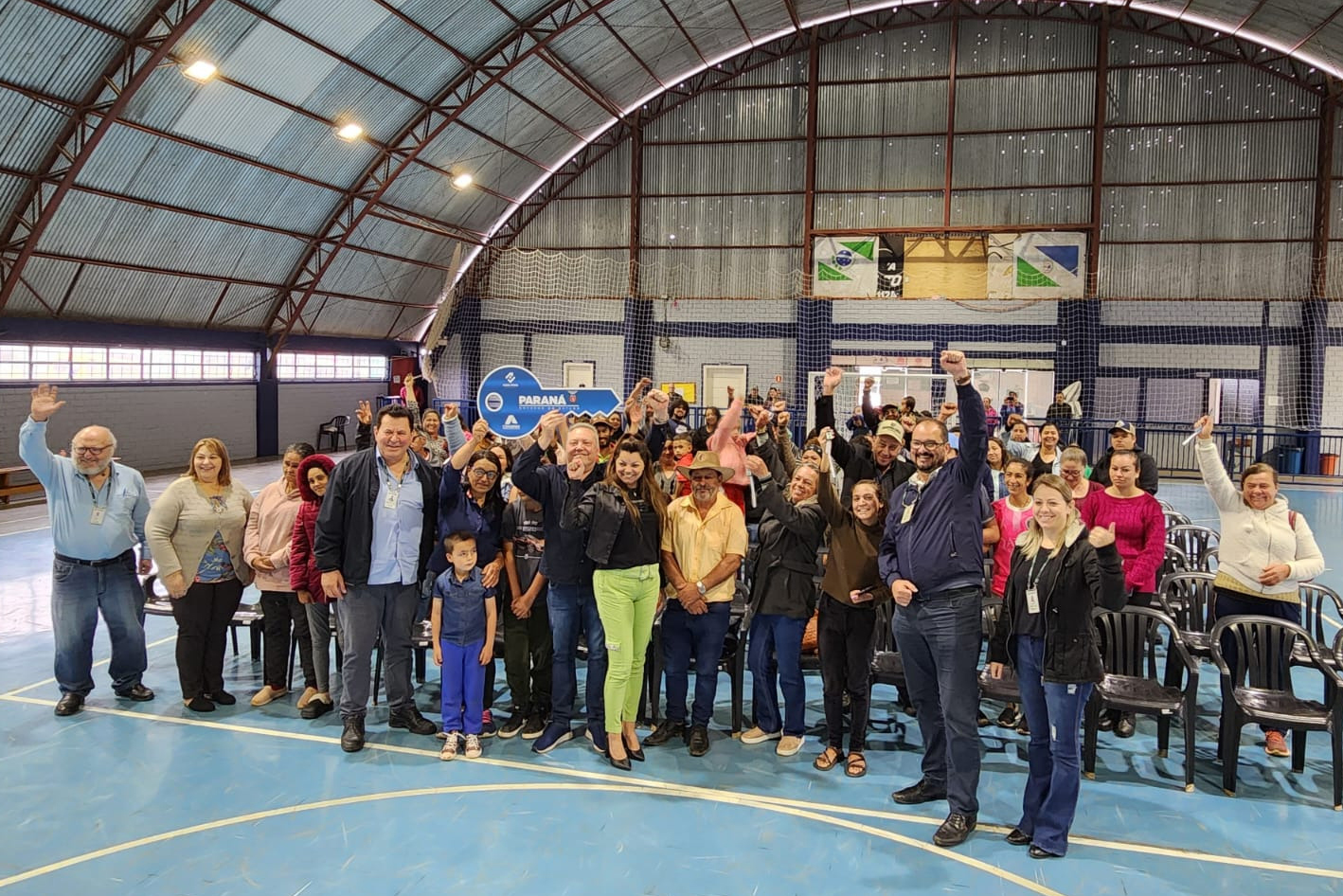 COHAPAR Entrega de moradias em Coronel Domingos Soares