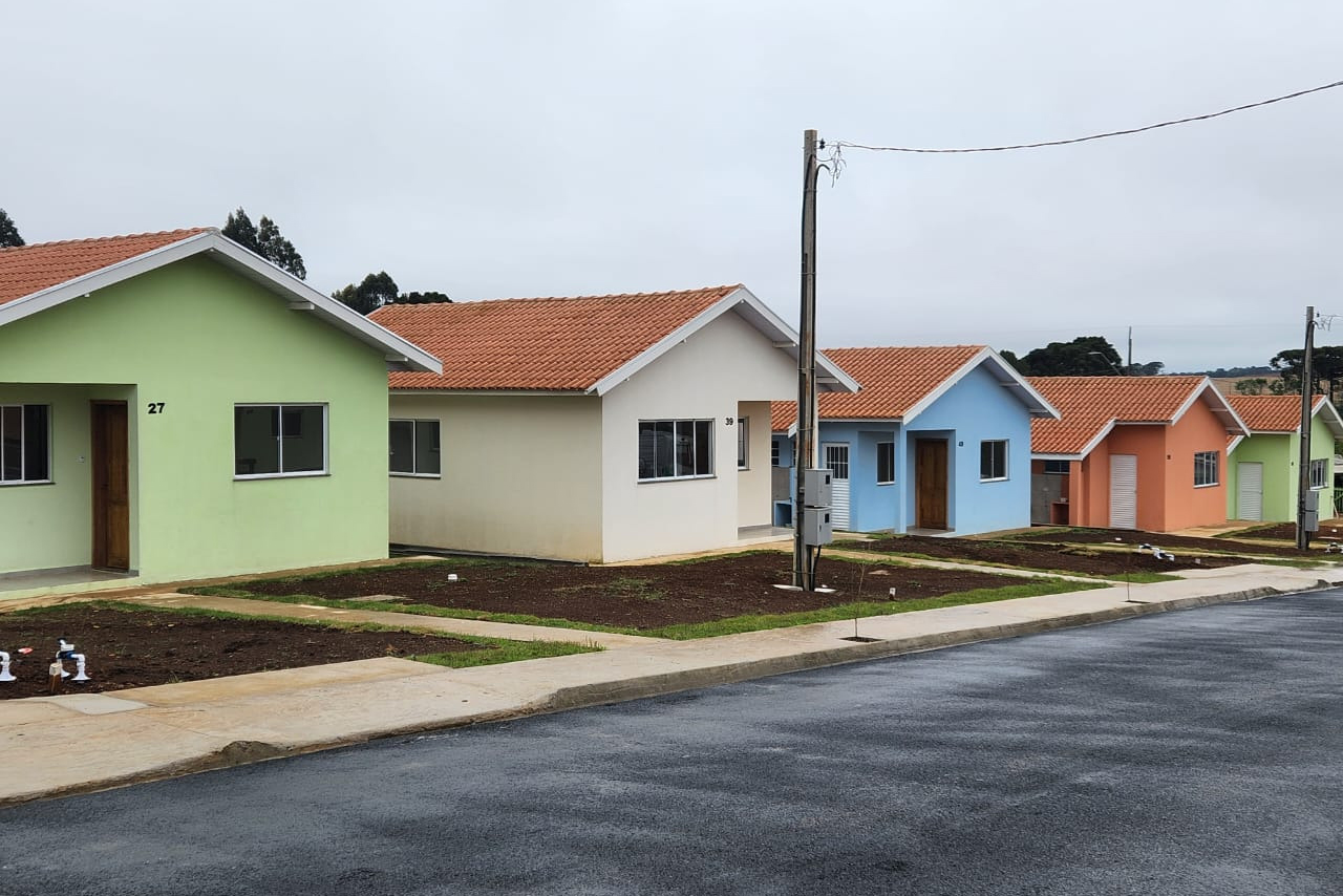 COHAPAR Entrega de moradias em Coronel Domingos Soares