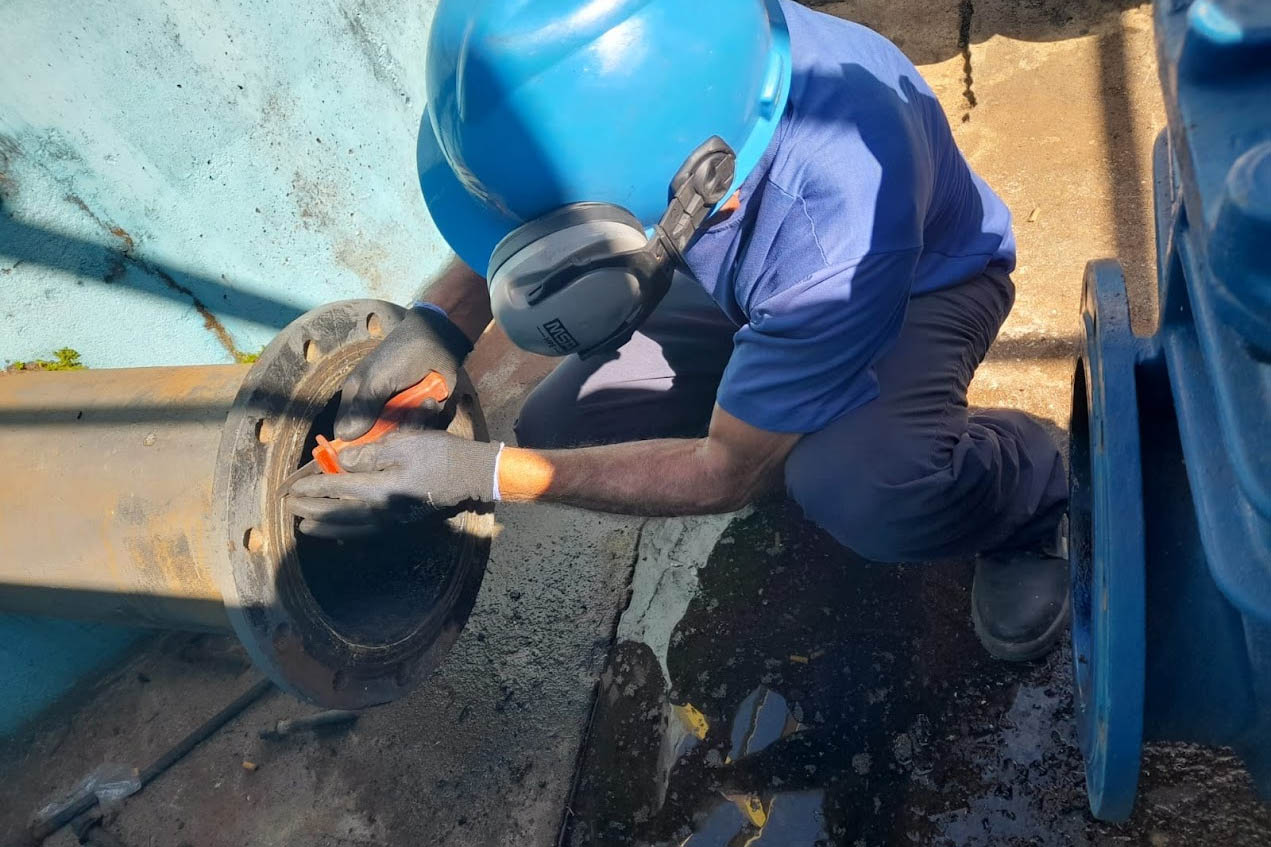 Equipes da Sanepar no Litoral atuam 24 horas por dia para garantir atendimento de qualidade à população