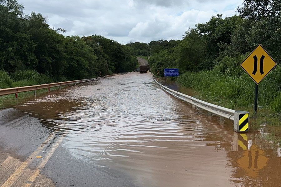 DER/PR divulga condições de rodovias estaduais após as chuvas