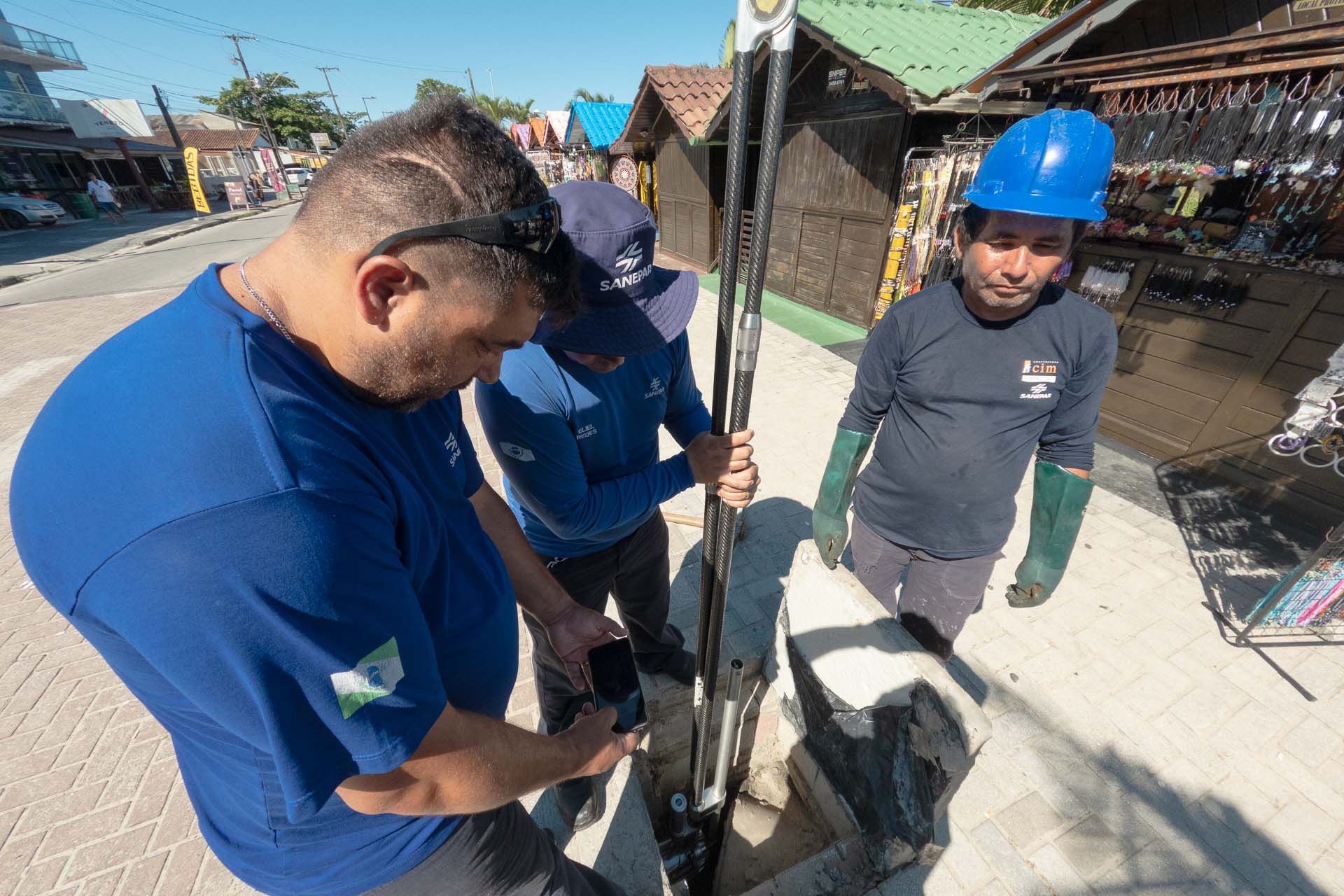 -Sanepar intensifica trabalho de inspeção e vistorias do sistema de esgoto do litoral
