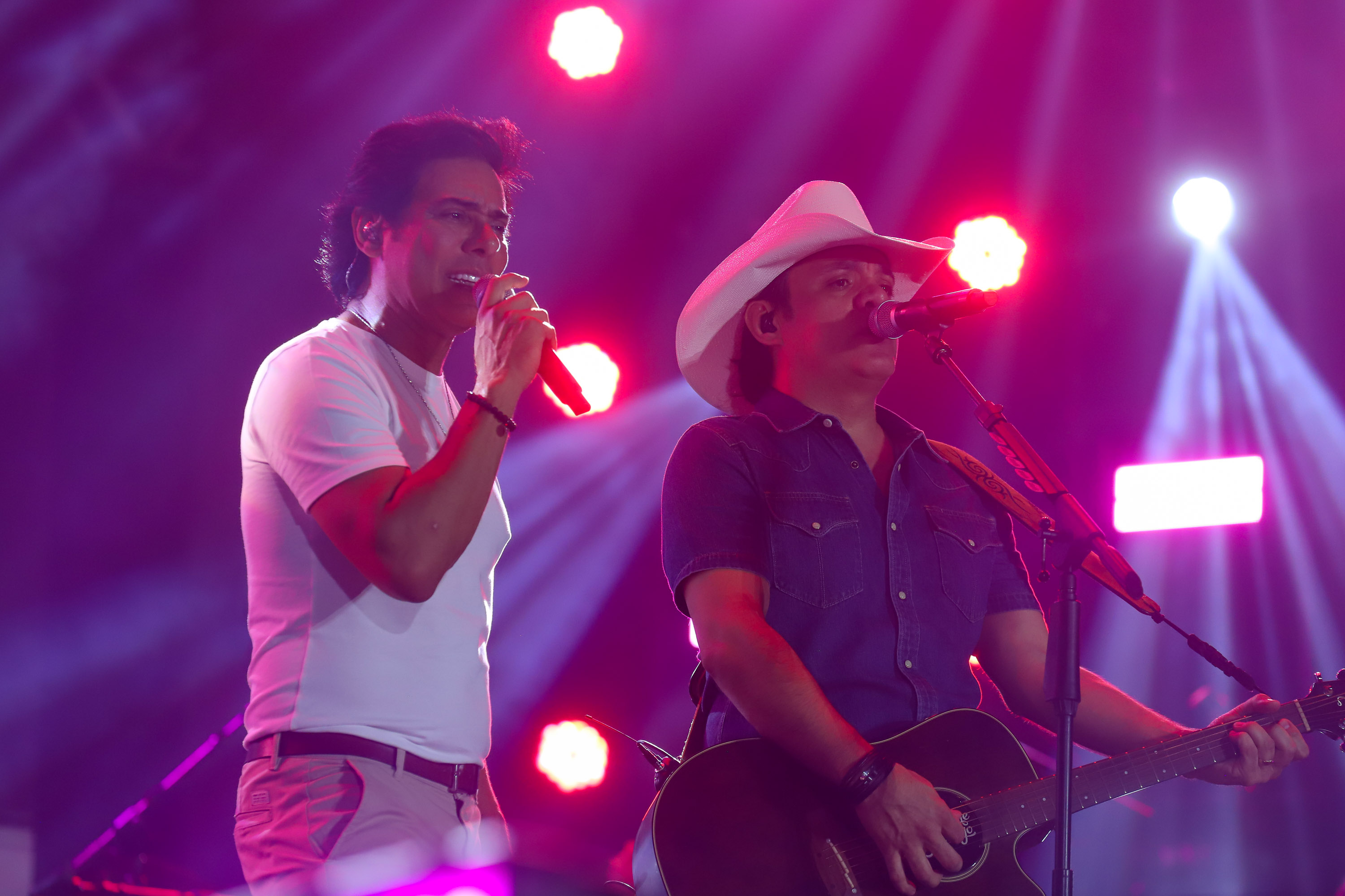 Guilherme  e Santiago