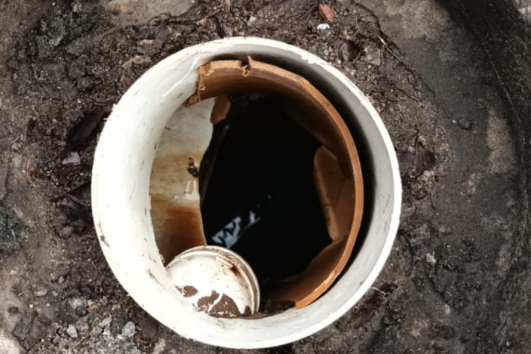 Água da chuva prejudica o sistema de coleta e tratamento de esgoto