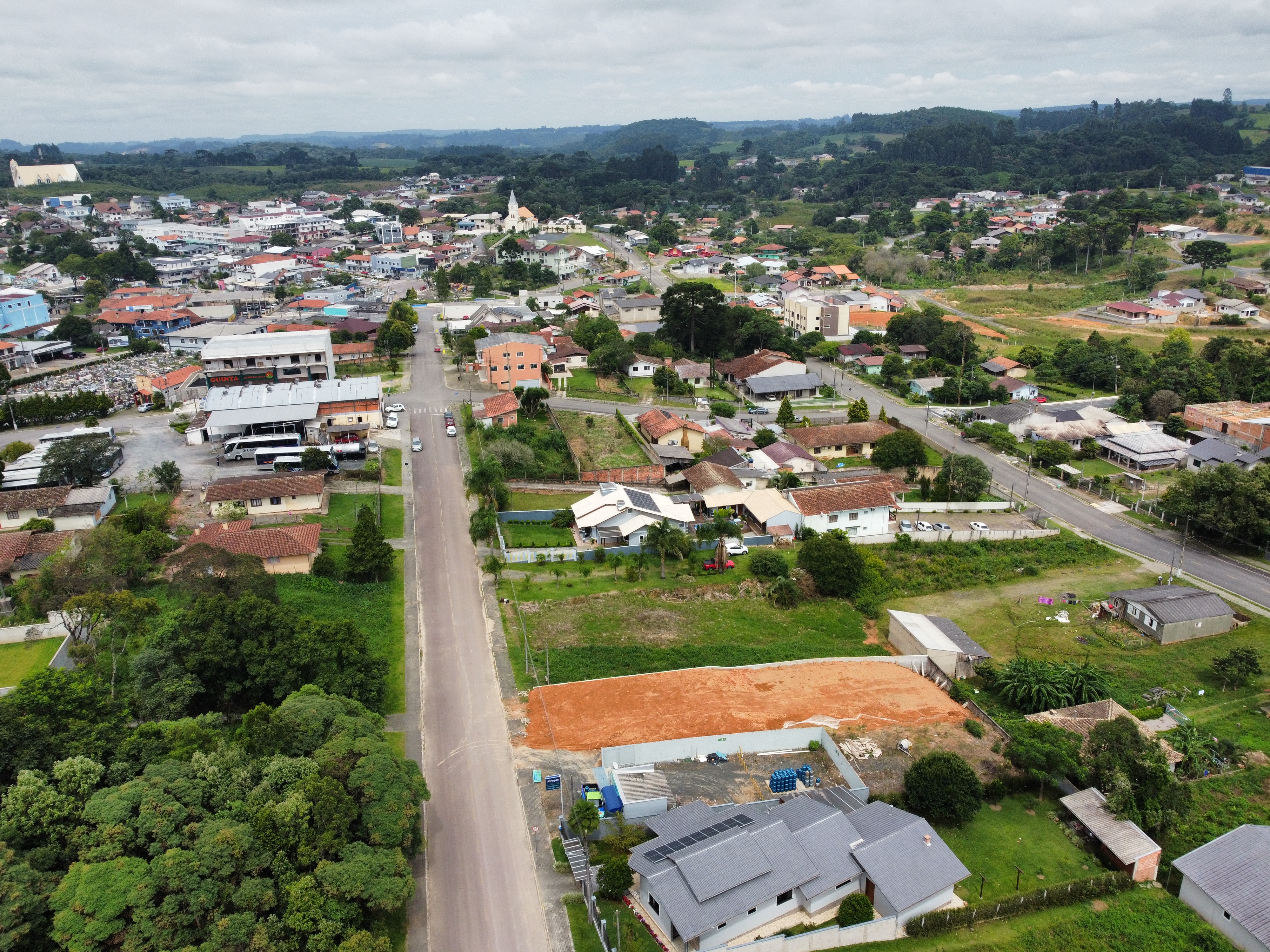 -Escola, estradas e pavimentações: Estado tem mais de R$ 29,5 milhões em obras em execução em Piên