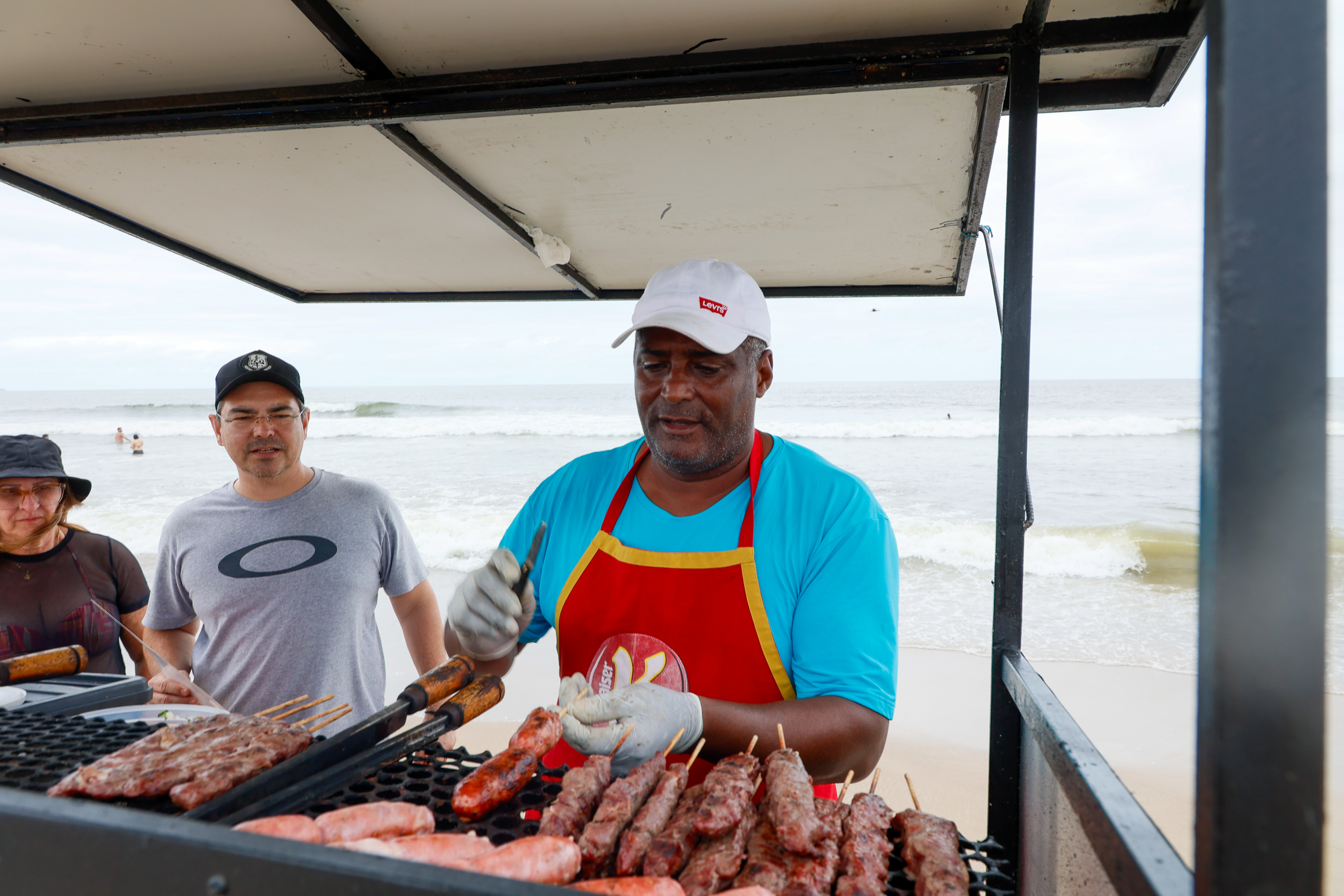Comércio de Matinhos cresce 15% no início da temporada e projeta aquecimento ainda maior