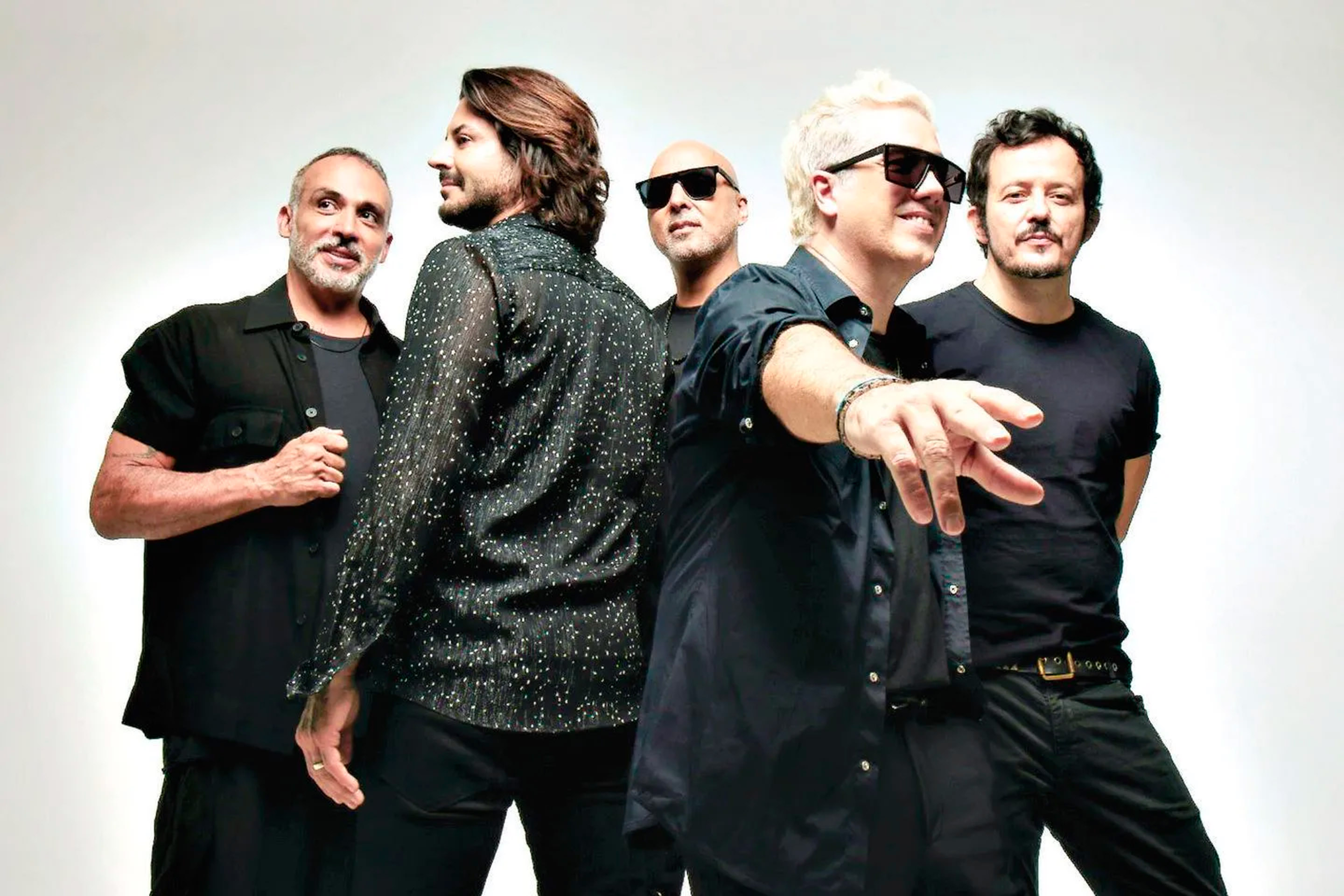 ARTISTAS SHOW VERÃO