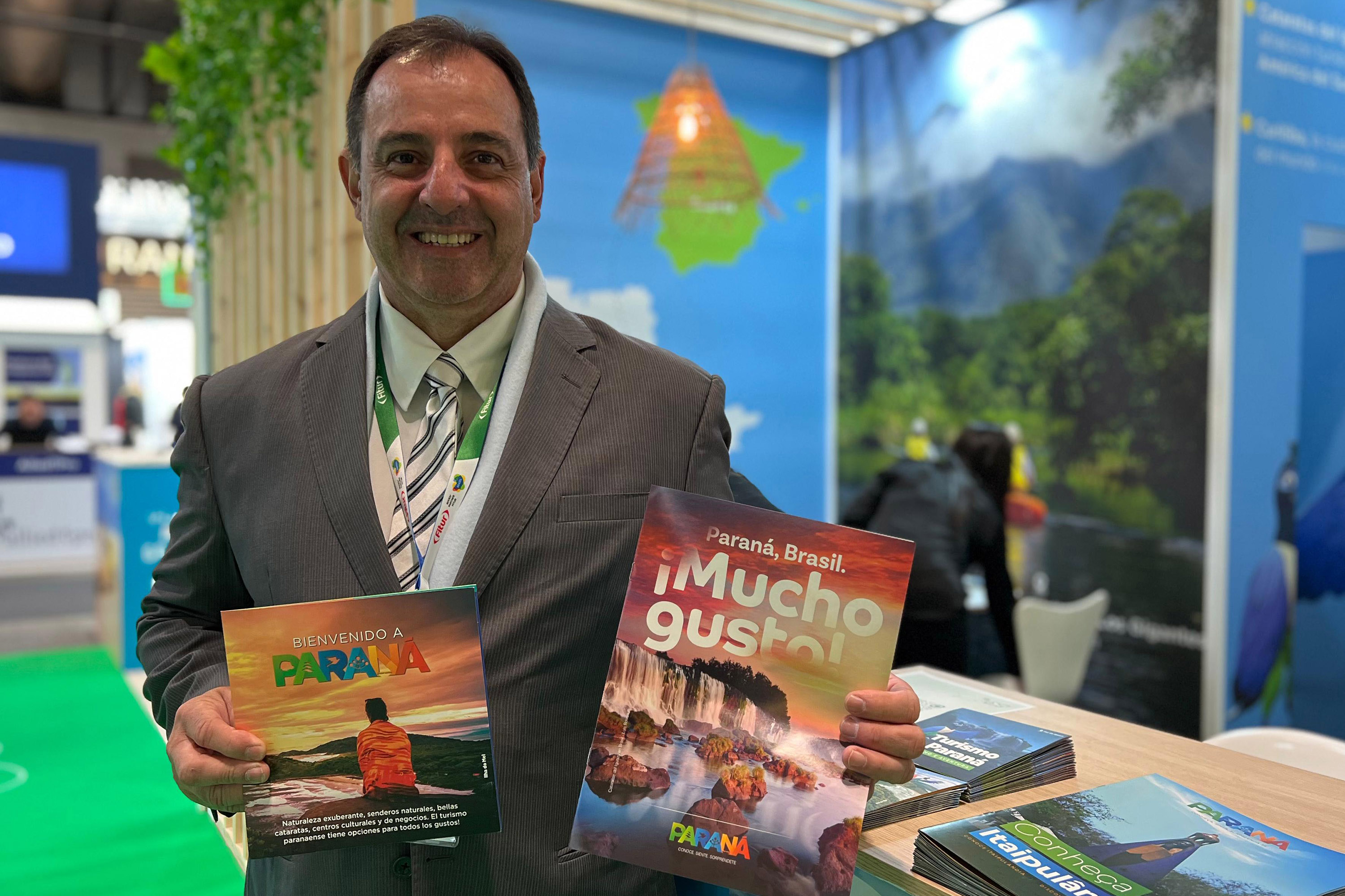 Revistas divulgam atrativos e roteiros do Paraná na Europa