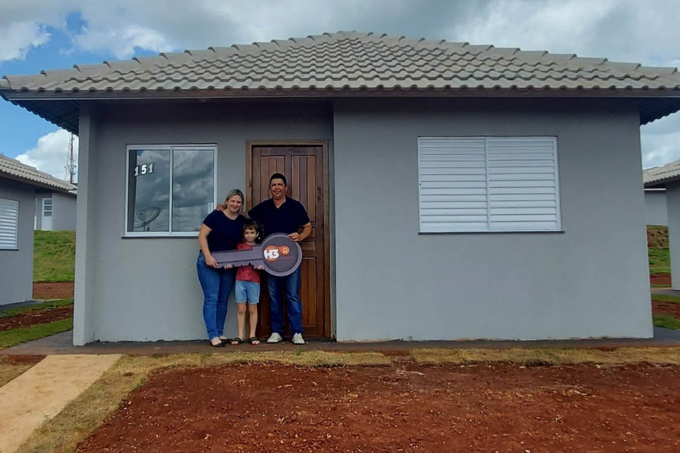 COHAPAR - Fotos das casas entregues em Sta Cruz de Monte Castelo