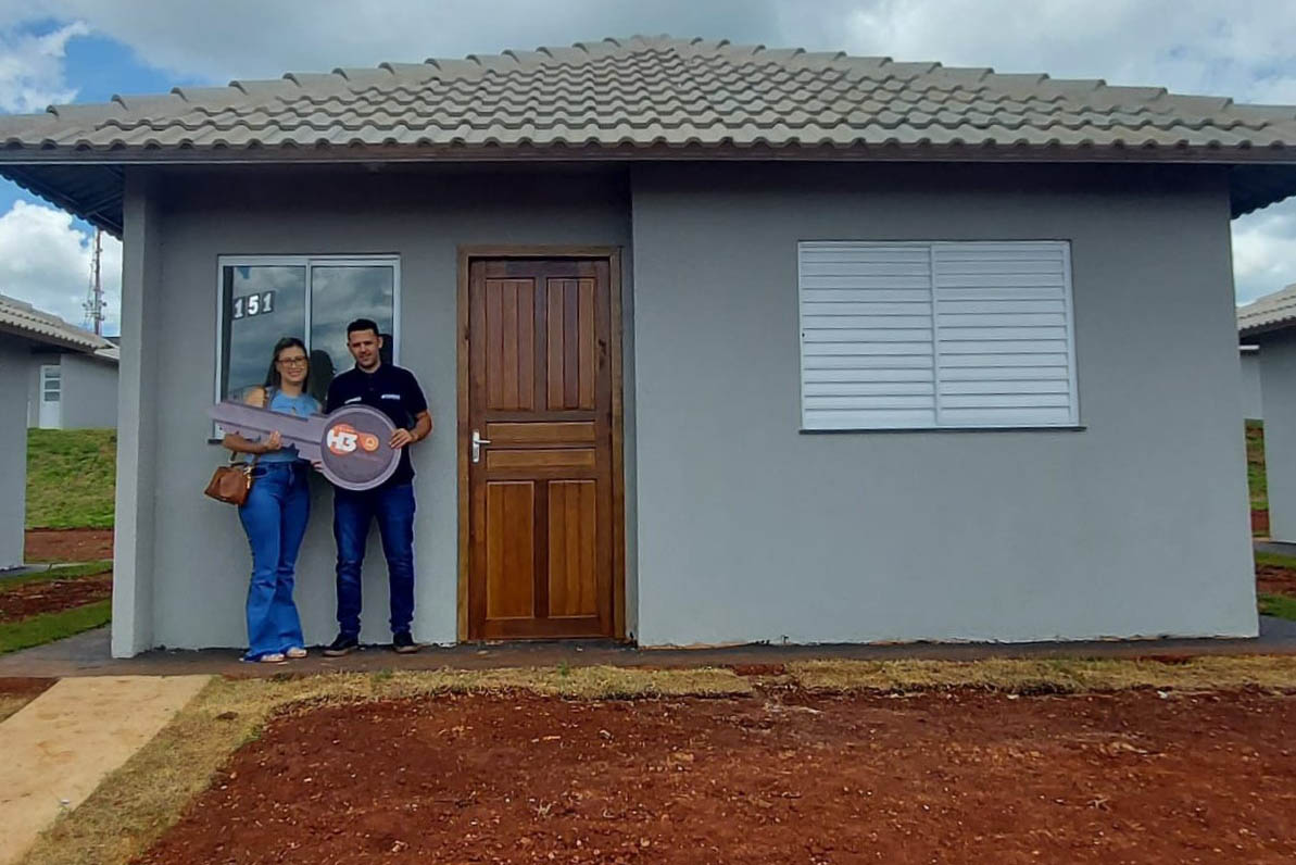 COHAPAR - Fotos das casas entregues em Sta Cruz de Monte Castelo