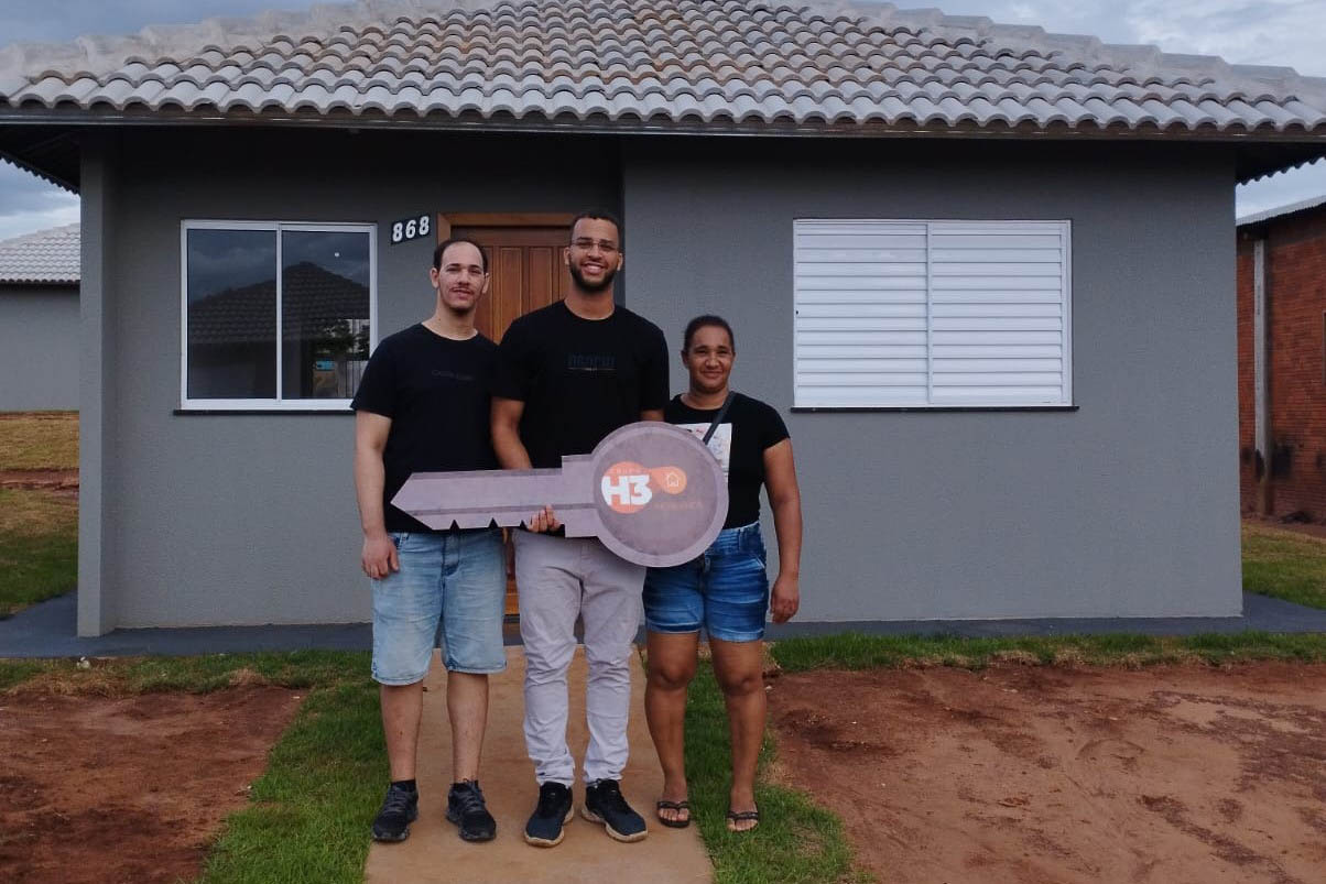 COHAPAR - Fotos das casas entregues em Sta Cruz de Monte Castelo