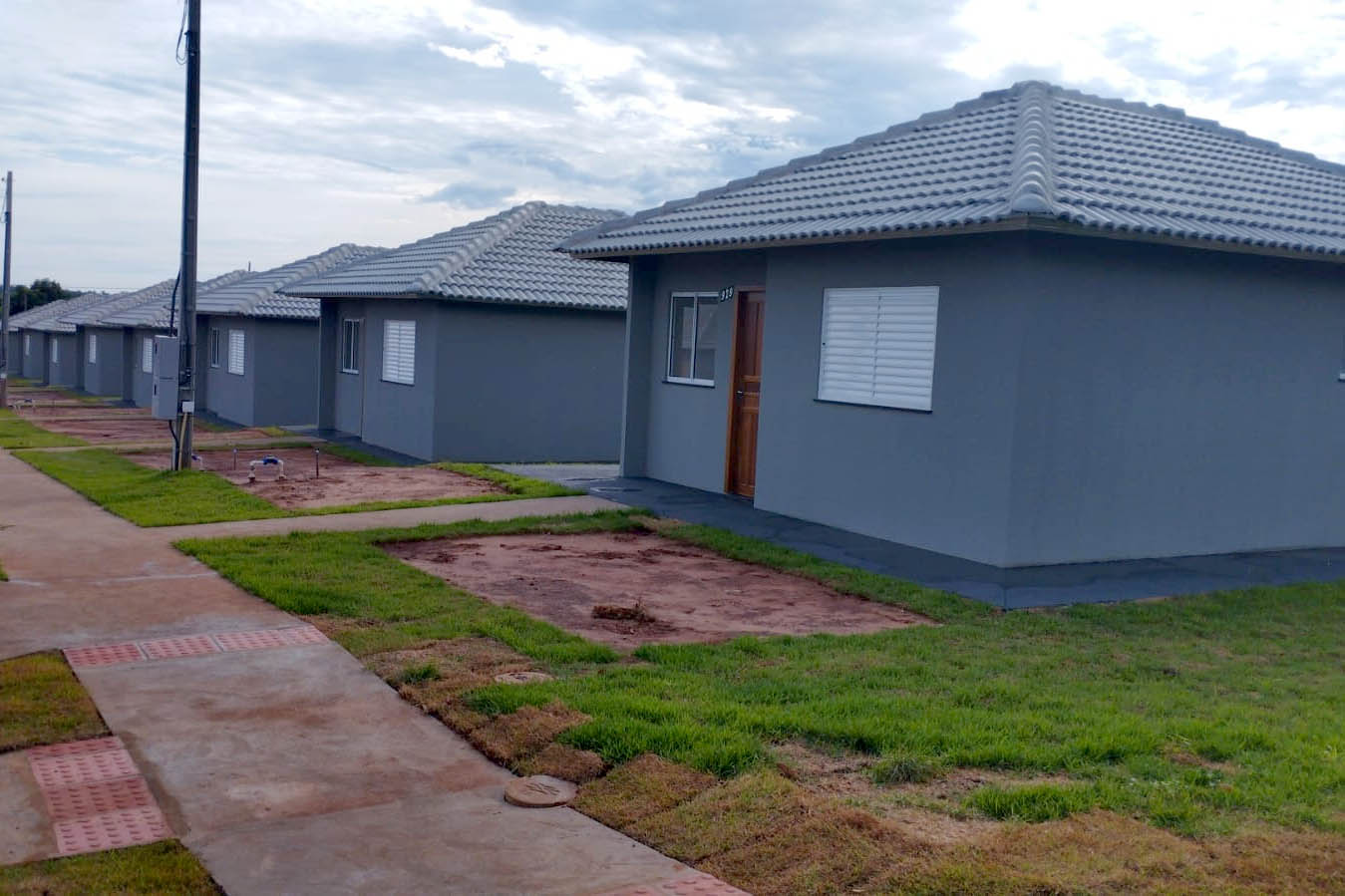 COHAPAR - Fotos das casas entregues em Sta Cruz de Monte Castelo