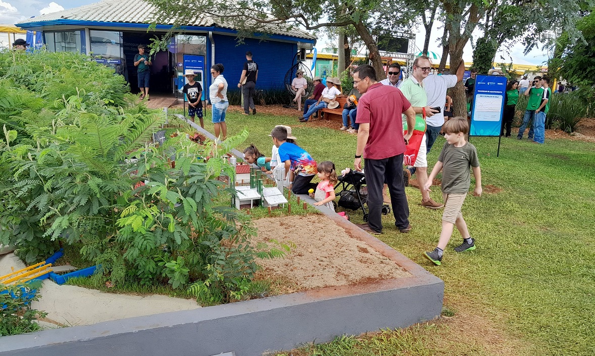 Praça das Águas atrai milhares de visitantes no Show Rural