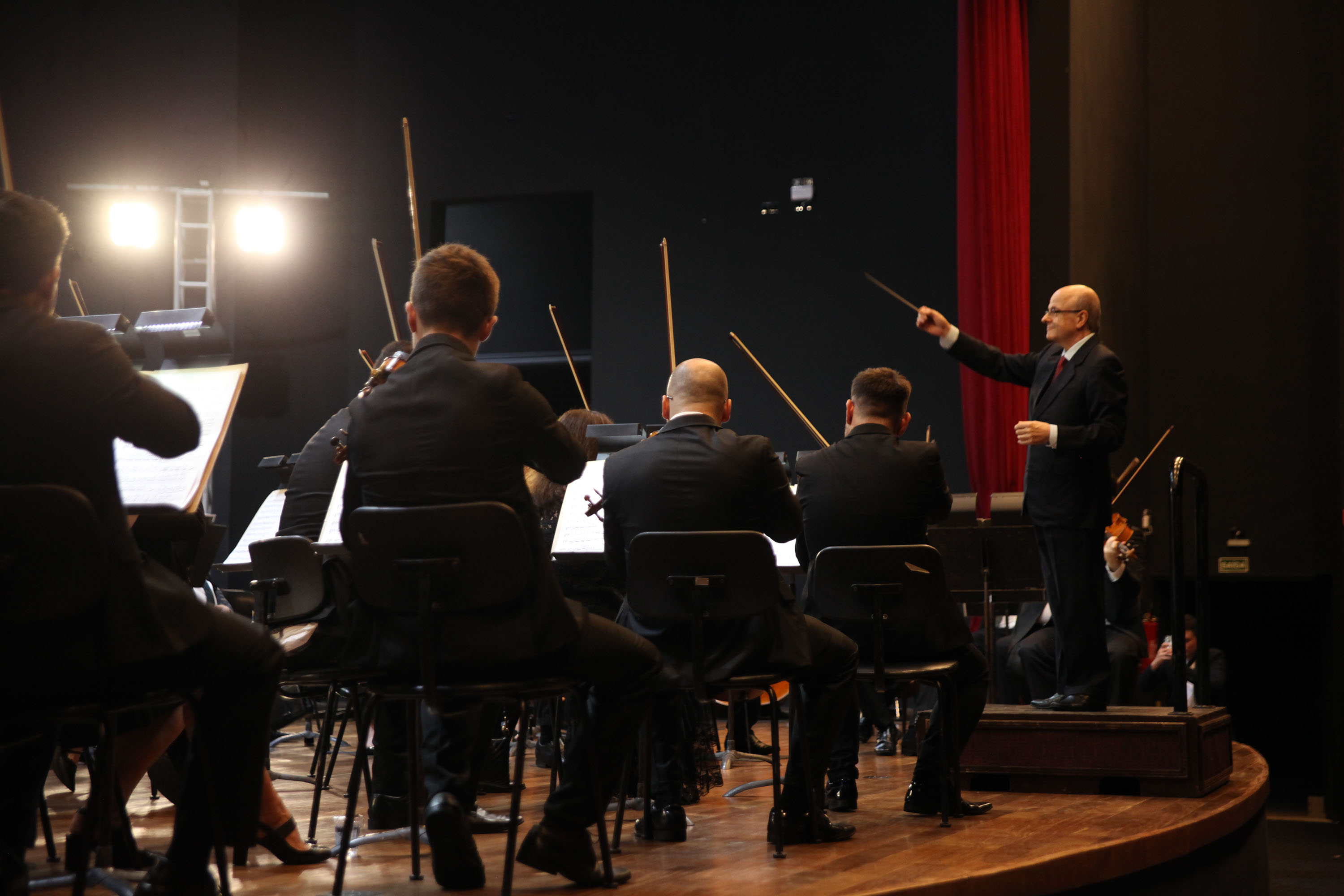 Orquestra Sinfônica encanta moradores de Almirante Tamandaré