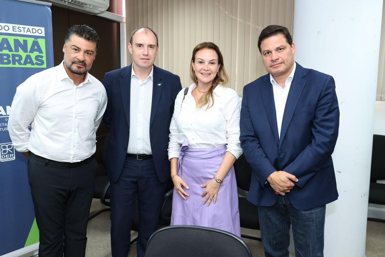 Reunião aeroporto de Ponta Grossa