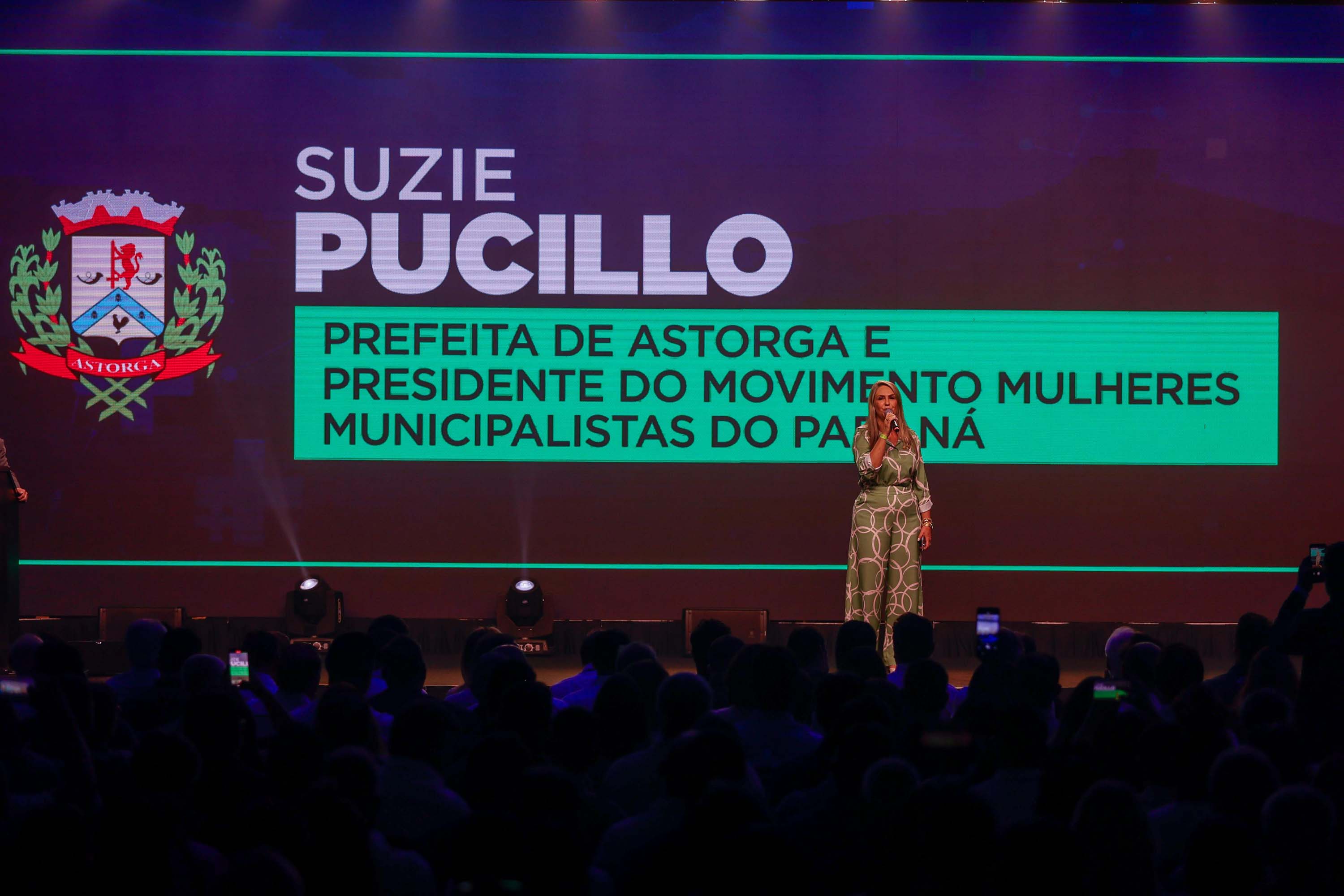 Ratinho Junior apresenta panorama do Estado a prefeitos no Paraná Mais Cidades