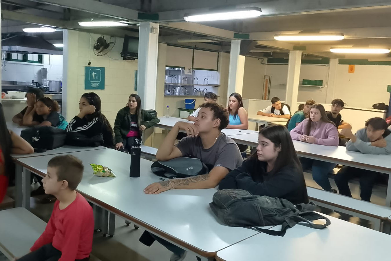 Vai um café com o diretor aí? Estratégia fez  subir para mais de 90% frequência escolar no interior do Paraná