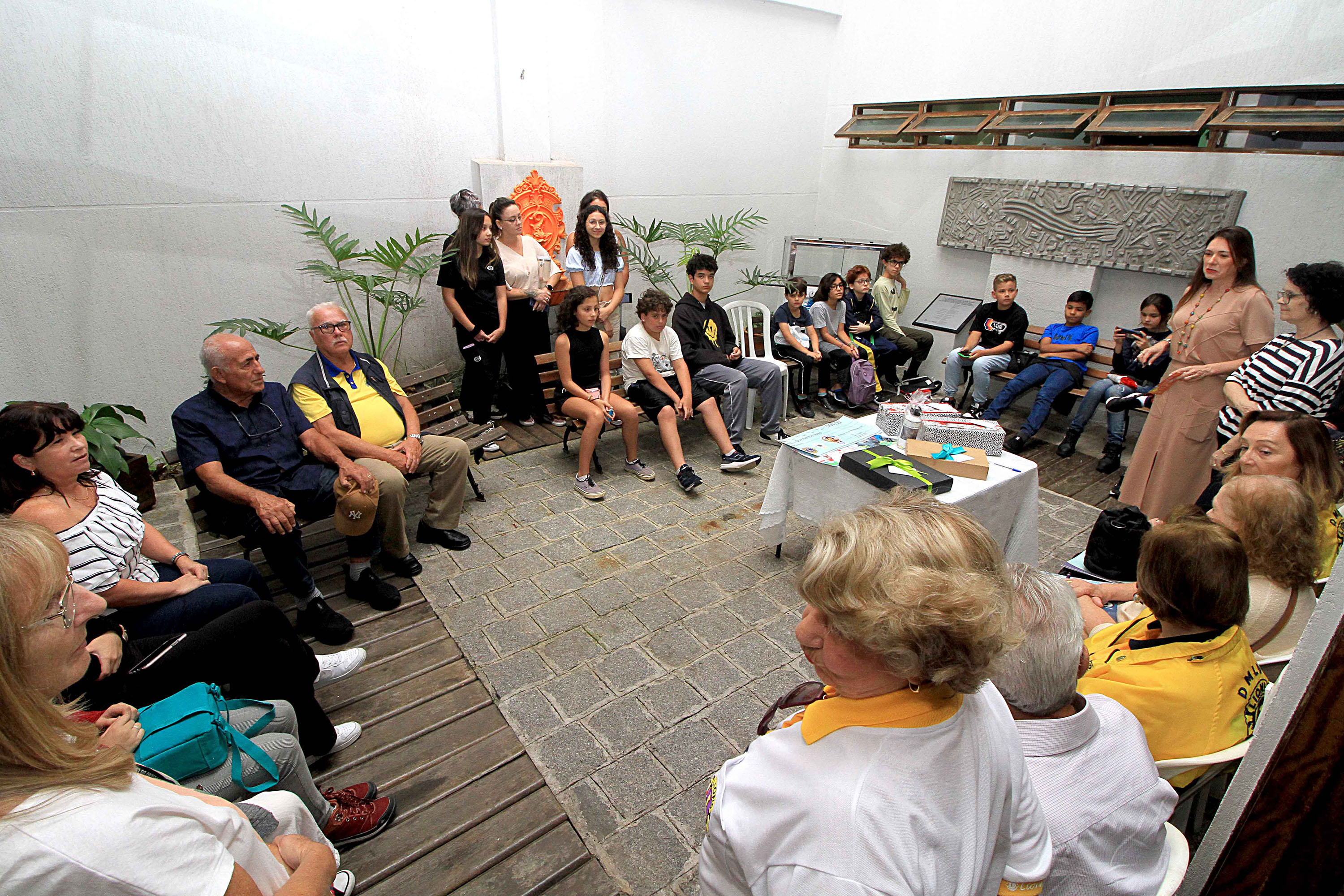 CJAP ALUNA RECEBE PRÊMIO CONCURSO INTERNACIONAL