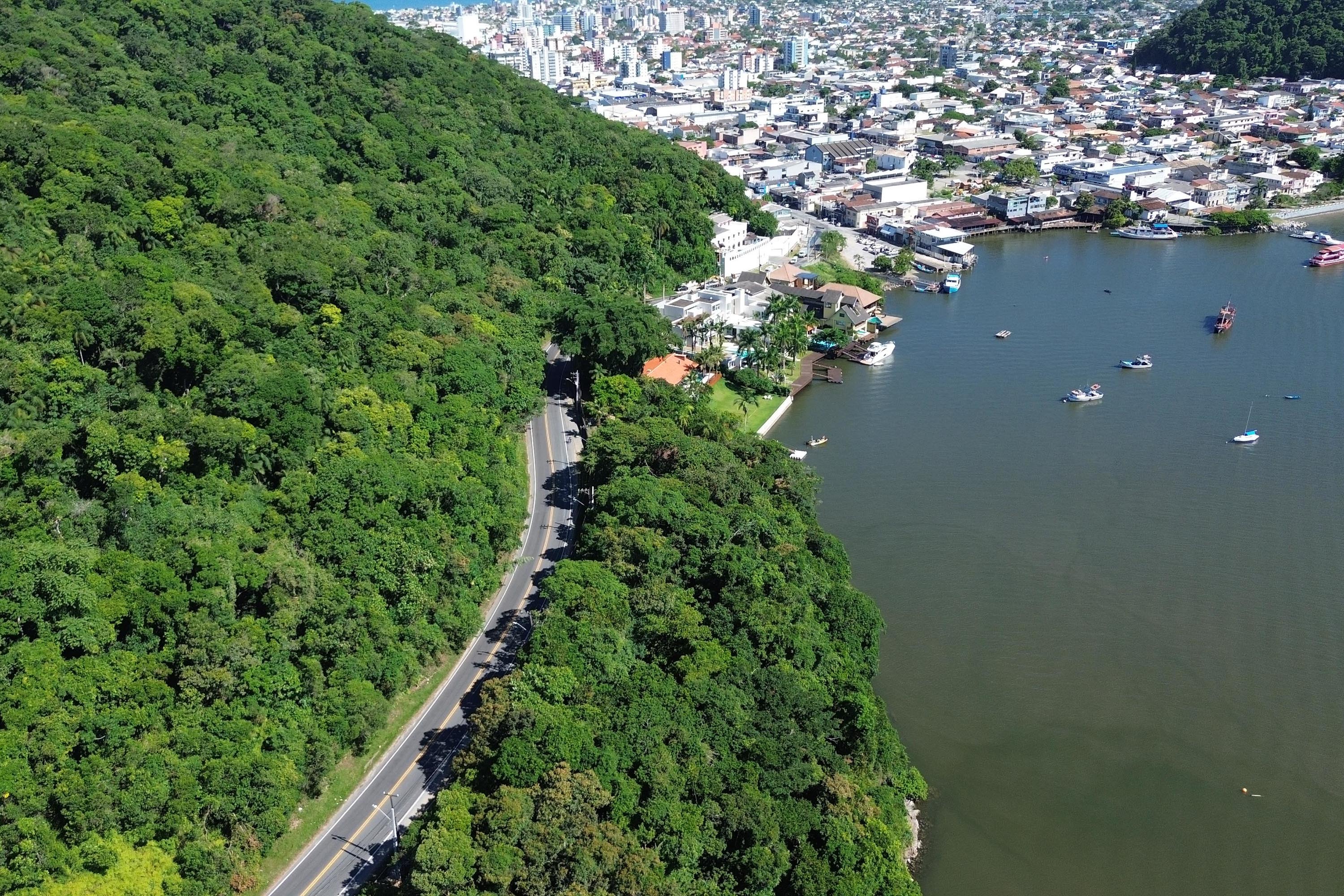 DER PR-807 em Guaratuba