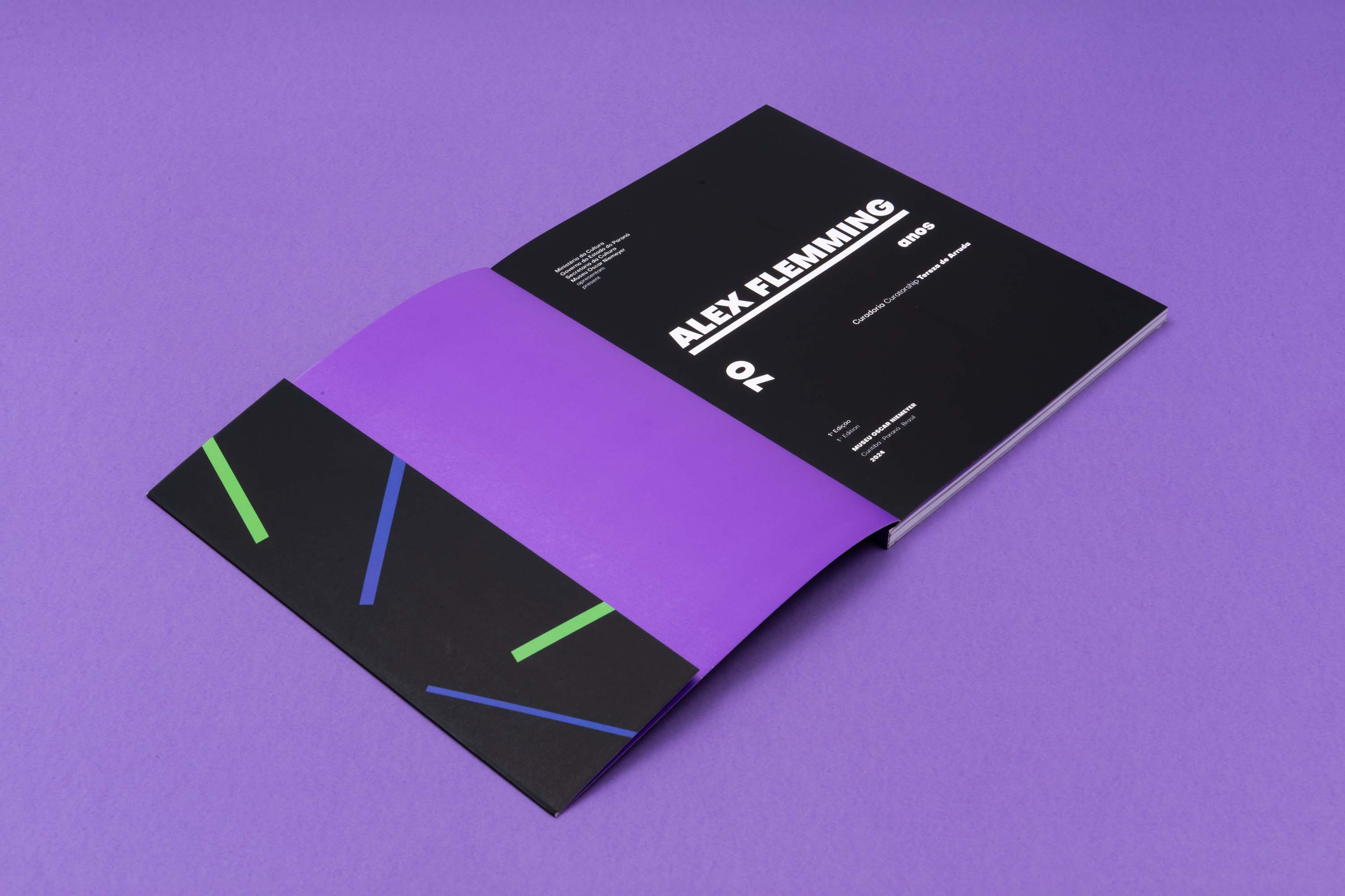 Catálogo da mostra de Alex Flemming está disponível na MON Loja