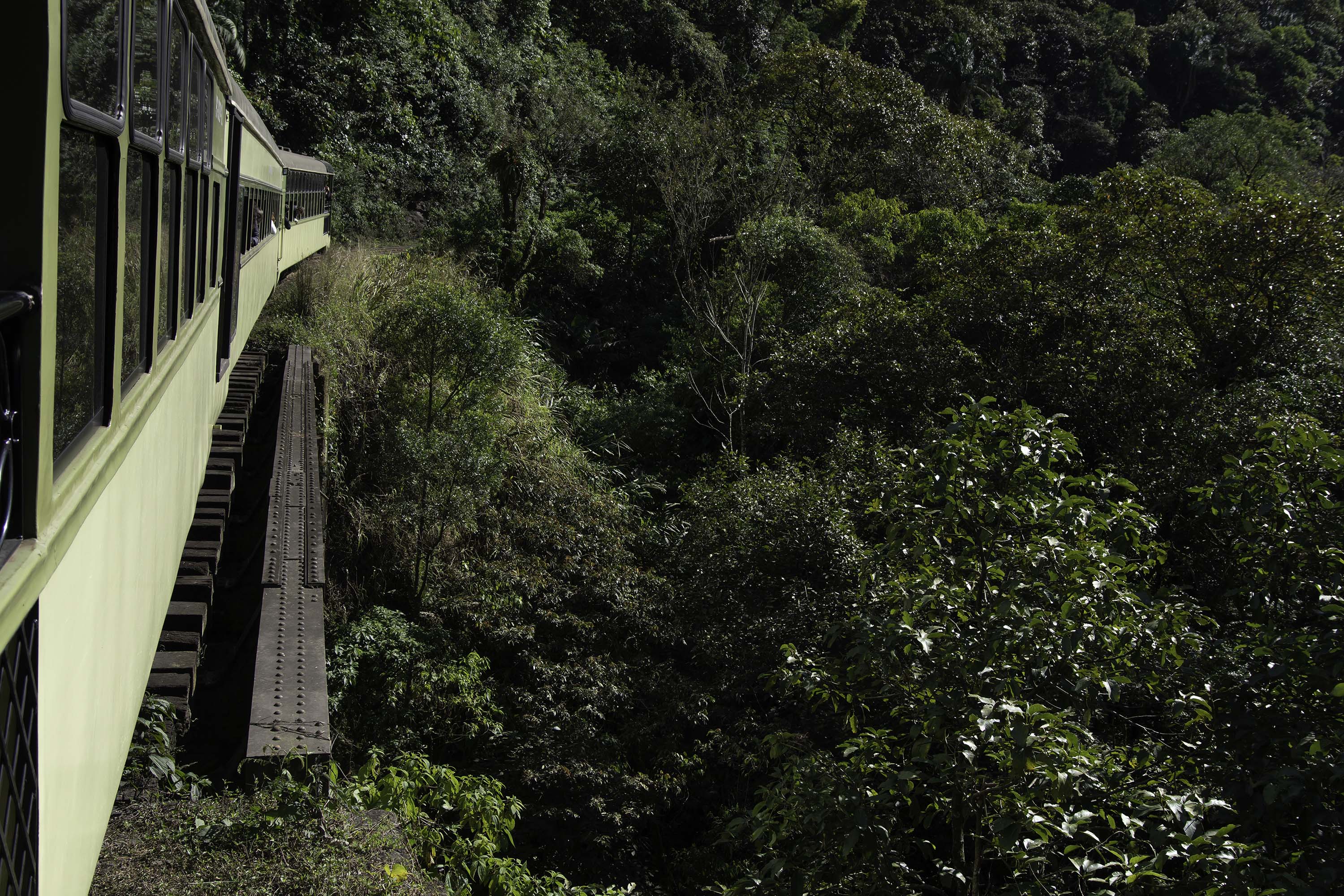 Em março, atrativos do Paraná são destaques em publicações turísticas no Brasil e Exterior