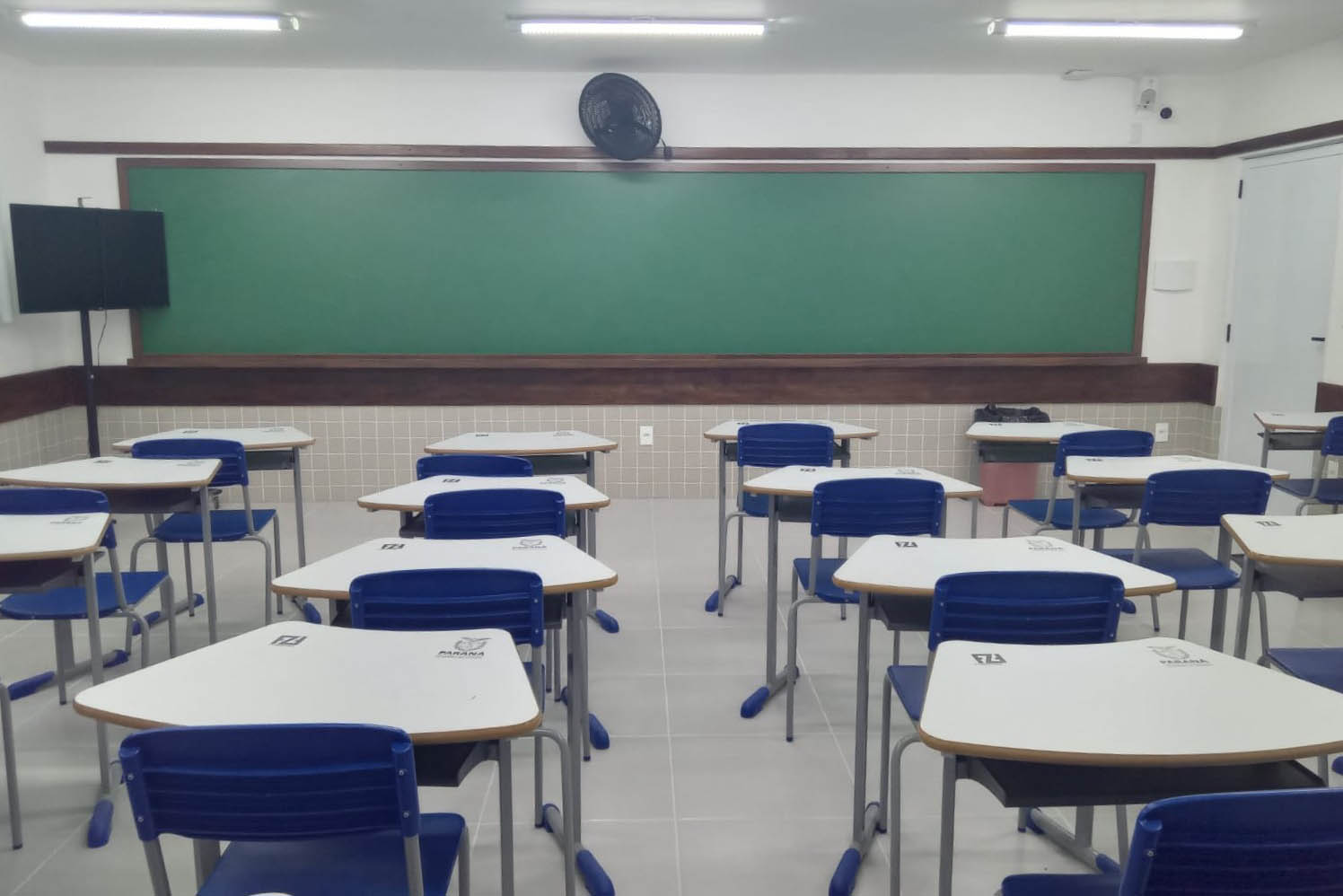 Substituição de salas de madeira já beneficiou mais de 12 mil alunos de escolas do Paraná
