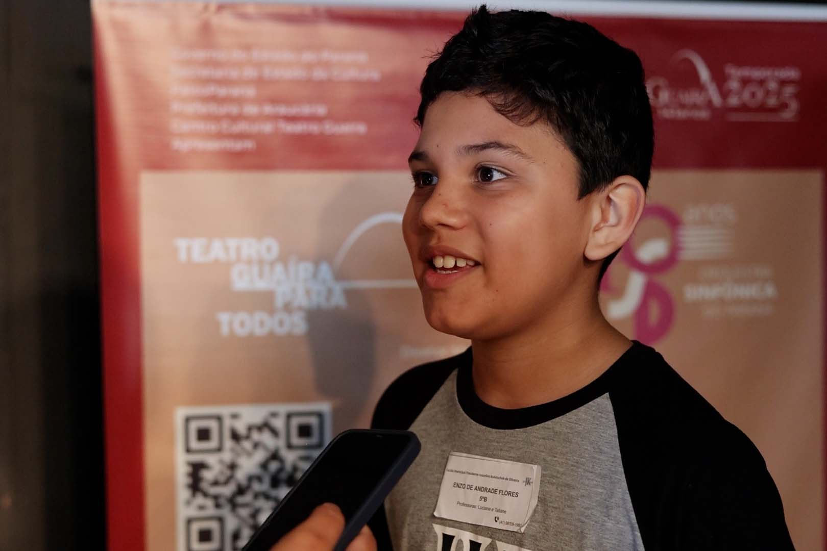 Enzo Flores, 10, também saiu da apresentação querendo saber mais sobre a Orquestra Sinfônica.
