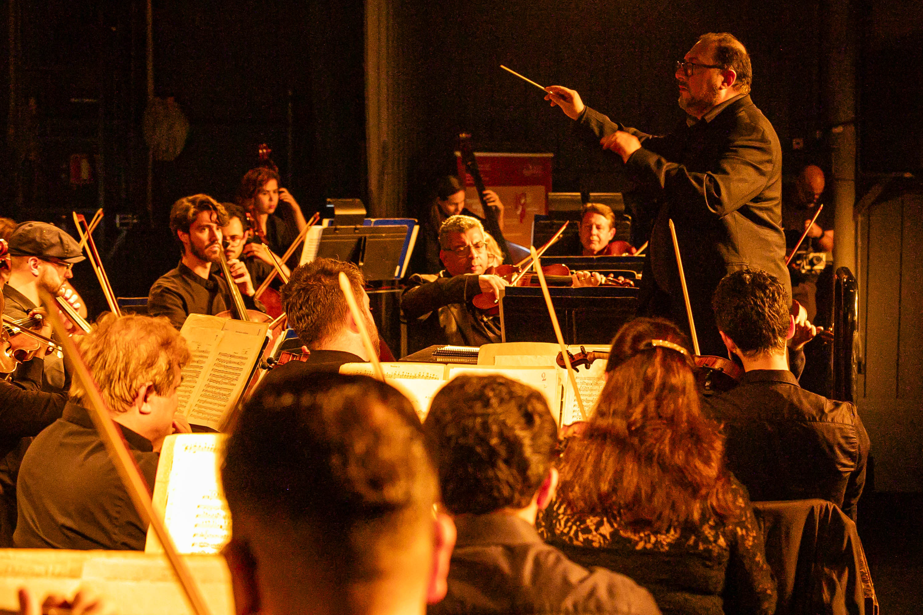 Alexandre Brasolin, violinista da Orquestra Sinfônica do Paraná e maestro convidado nos concertos do projeto Guaíra para Todos