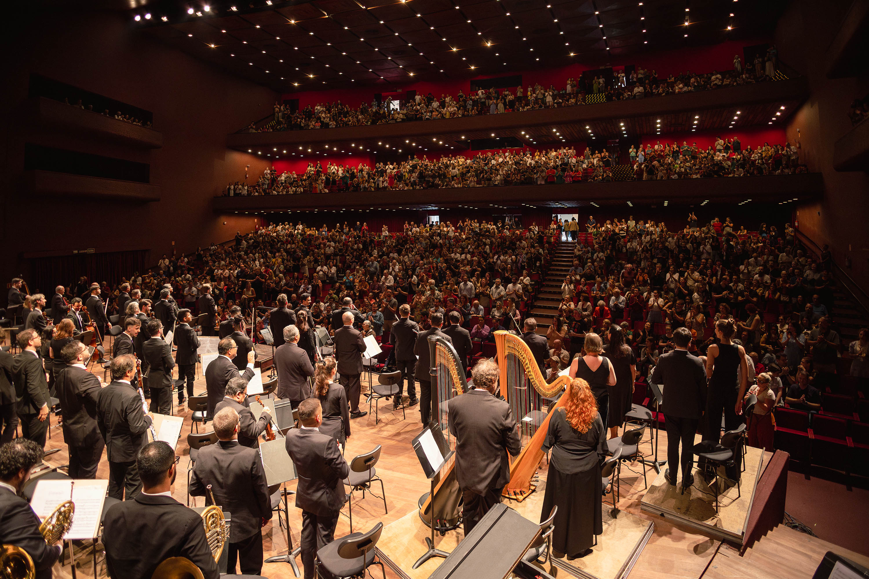 Orquestra Sinfônica do Paraná comemora 40 anos de história nesta quarta (28)