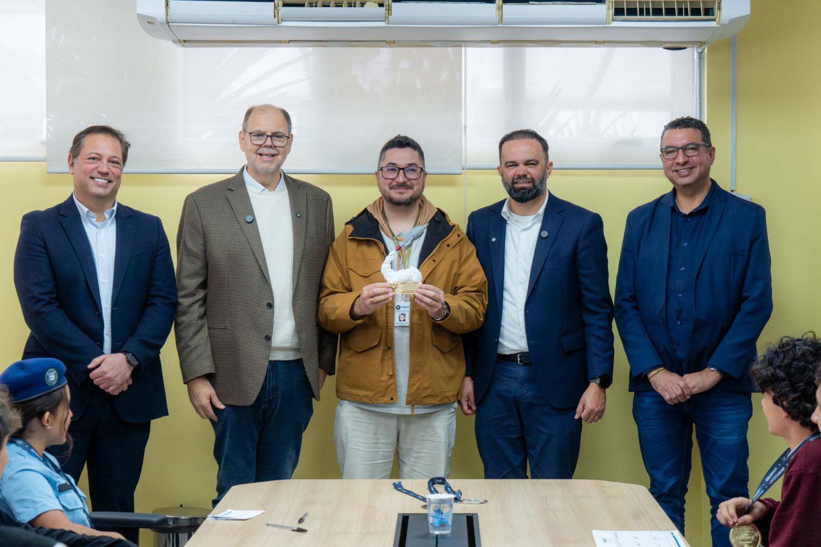 INOVAÇÃO: Alunos recebem premiação da Olimpíada Brasileira de Inovação, Ciência e Tecnologia