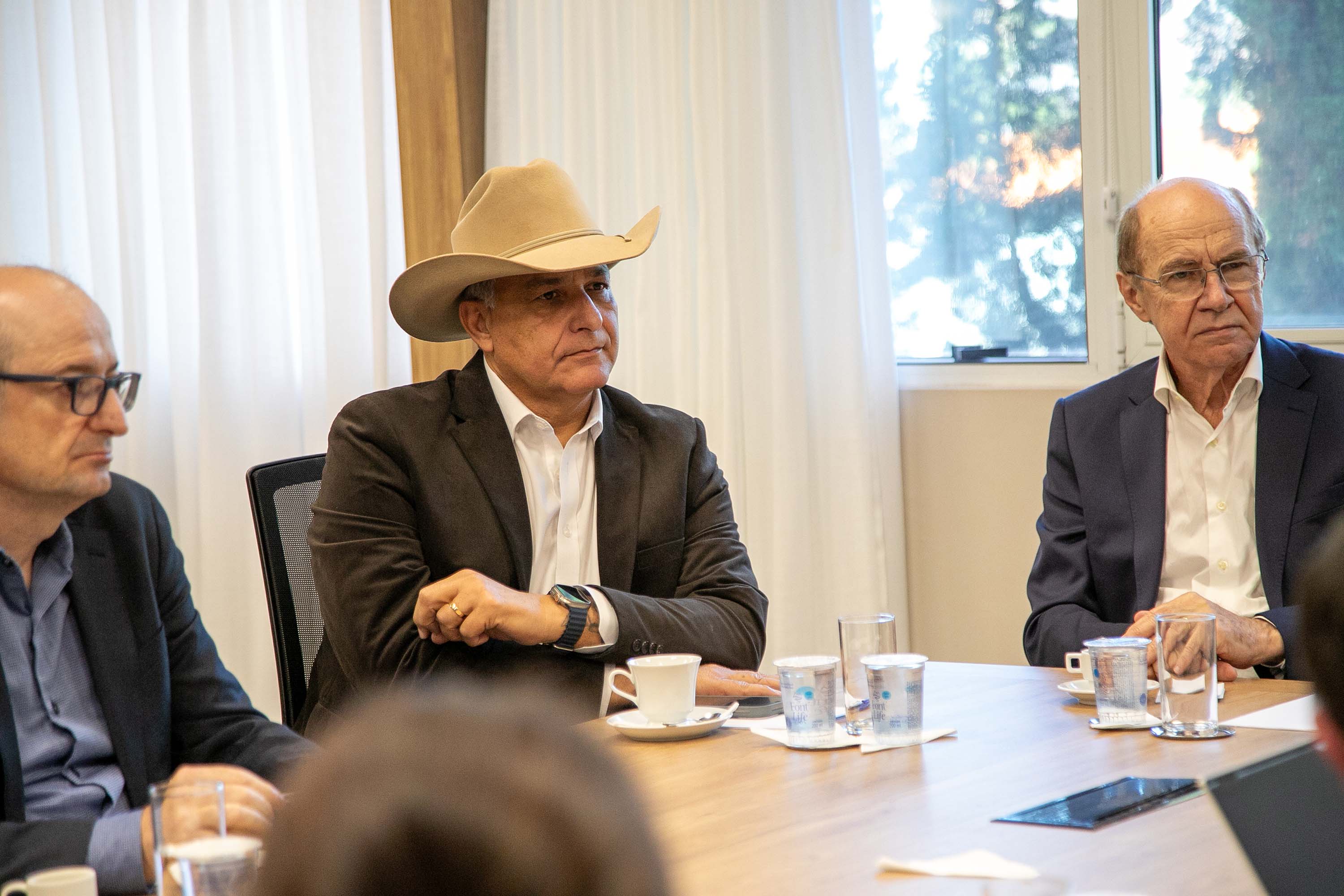 Copel garante energia a novos investimentos da C-Vale no oeste paranaense